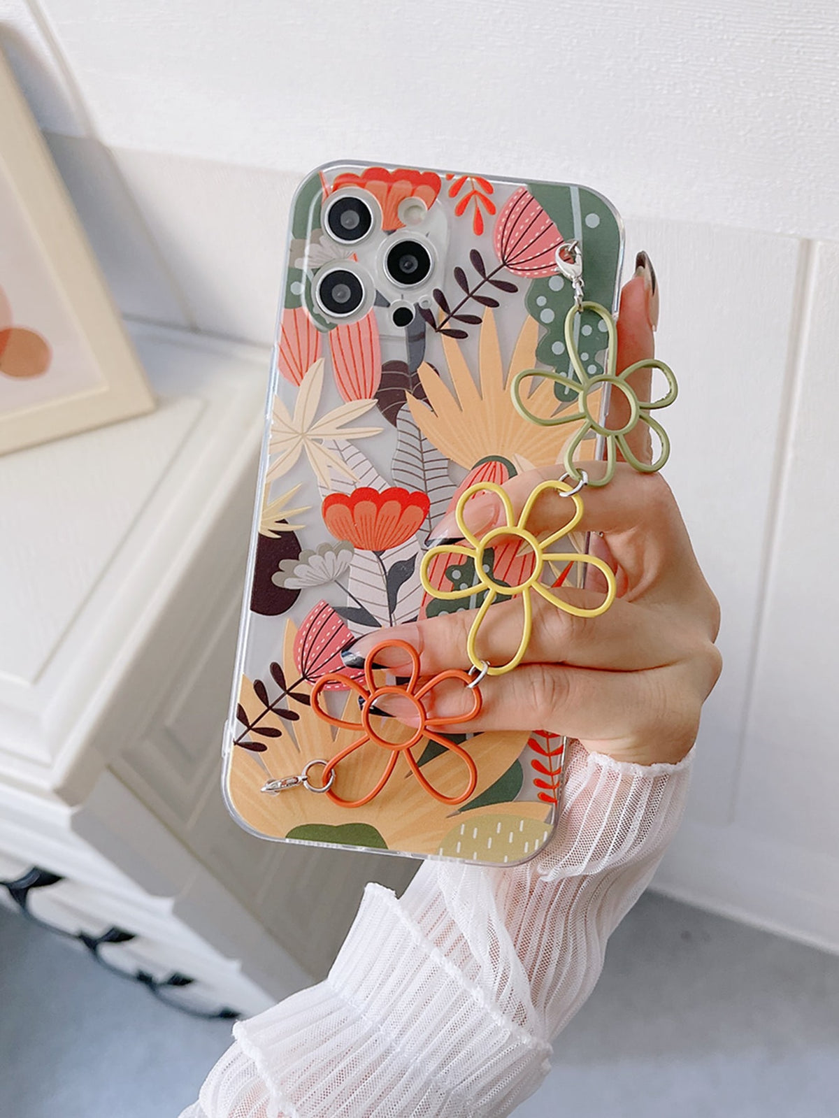 Summer Colorful Flower Chain Phone Case Compatible With Iphone 15/15 Pro/15 Plus/15 Pro Max/14/14 Plus/14 Pro/14 Pro Max /11 Pro Max/12/12 Pro/12 Pro Max /13/13 Pro/13 Pro Max/11/11 Pro Samsung S24uu,