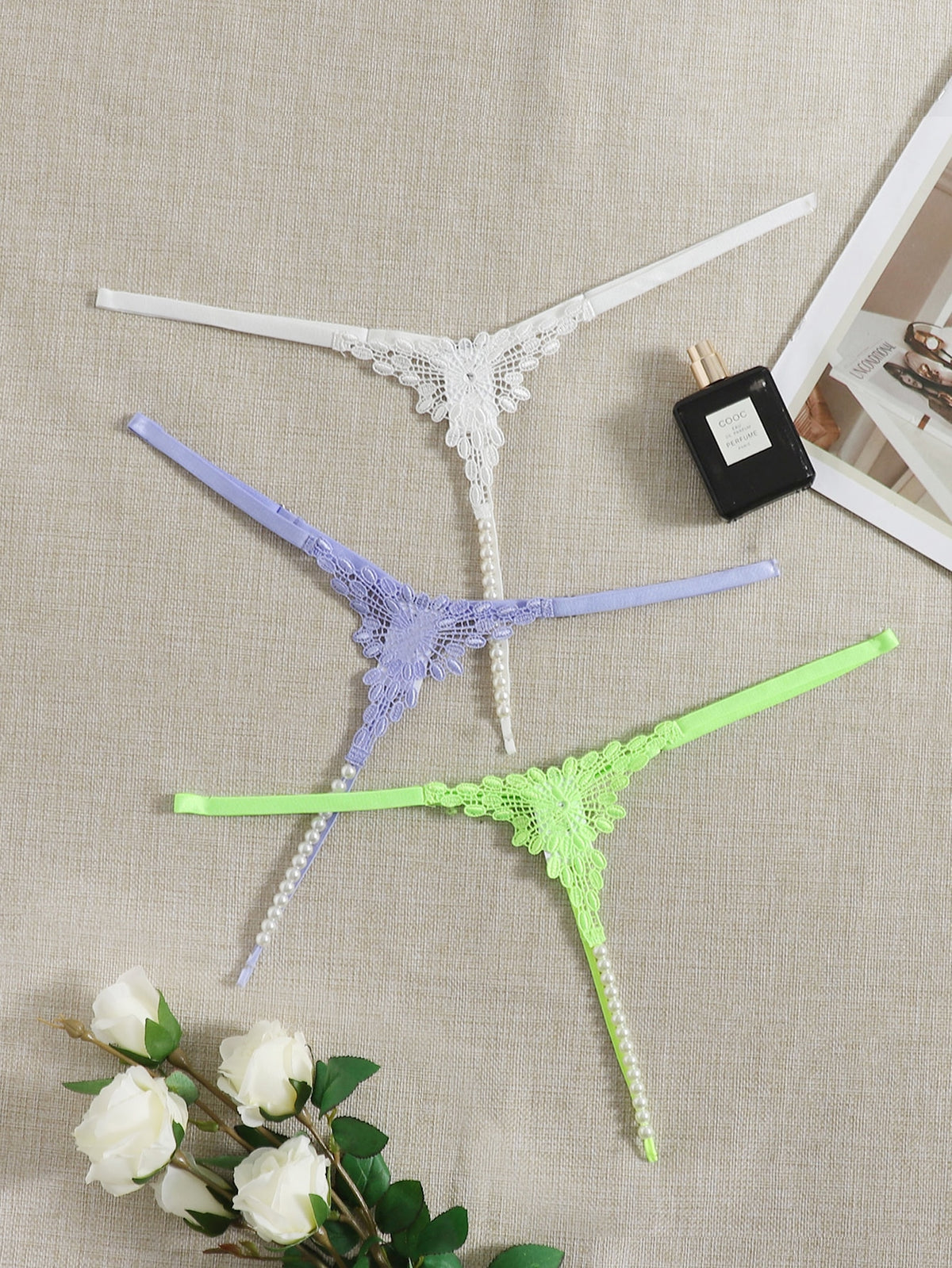 SHEIN 3pcs Contrast Guipure Lace Faux Pearl Beaded Thong Lingerie