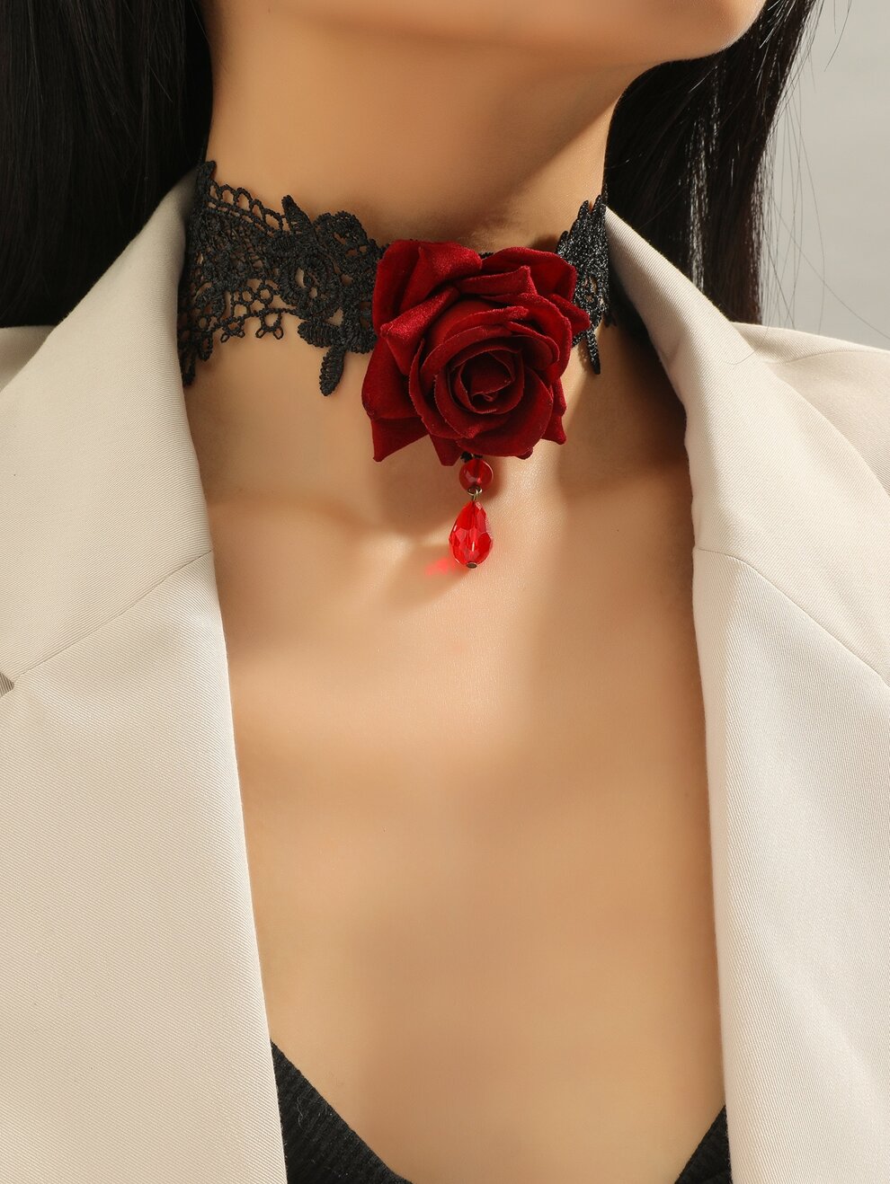 Rose Decor Choker