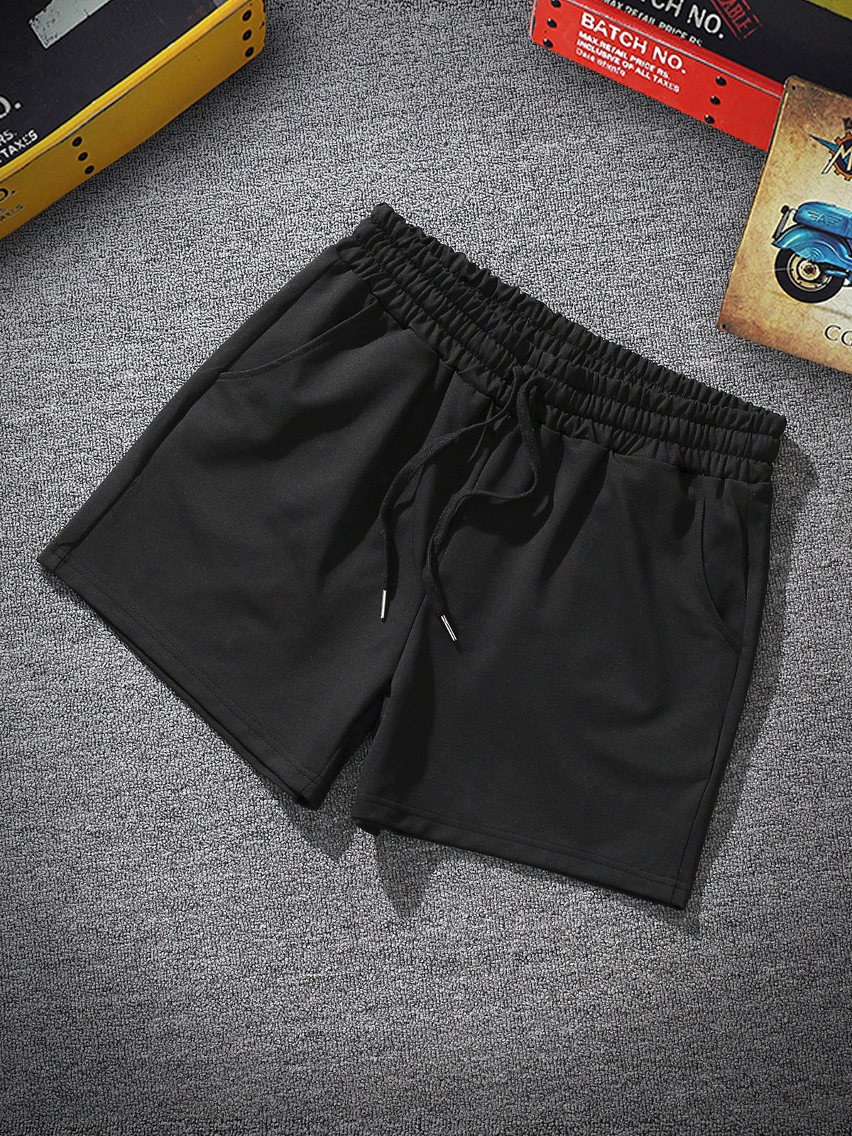 Manfinity Homme Men Drawstring Waist Shorts