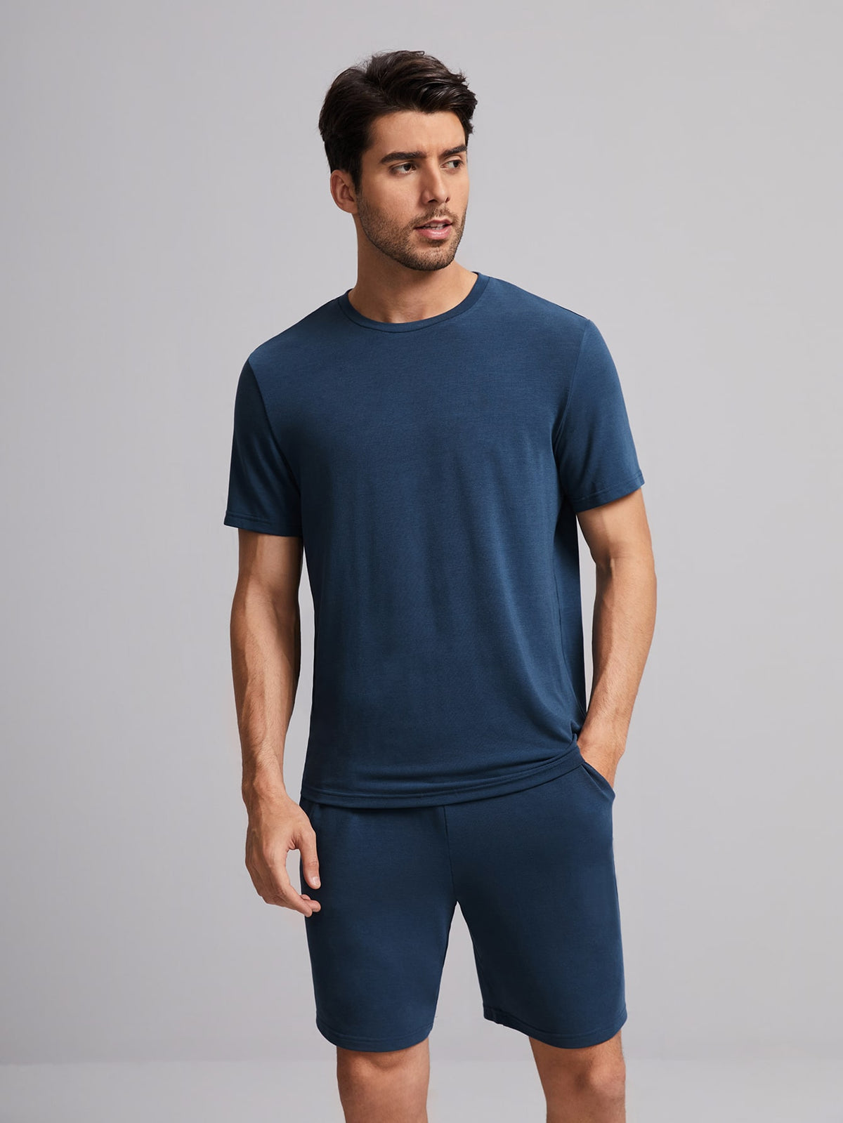 SHEIN Men Solid Top & Shorts Loungewear Set