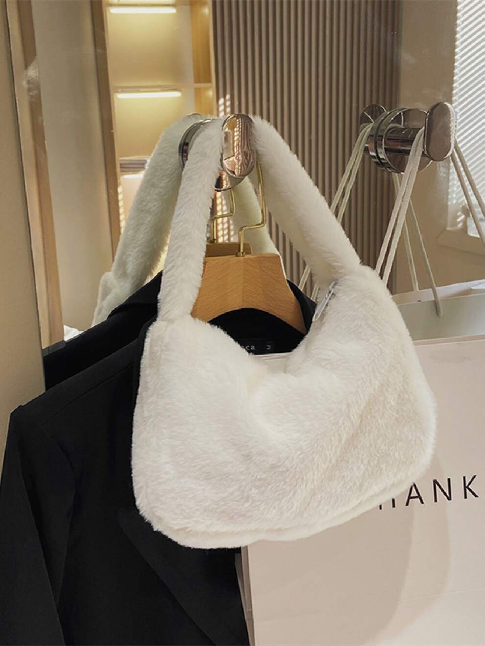 Lightweight,Business Casual Fuzzy, Soft, Plush, Fluffy Minimalist Fluffy Top Handle Bag For Girls, Women, College Students, Rookies & White-collar Workers For Work, Office, Commute, For Autumn & Winte