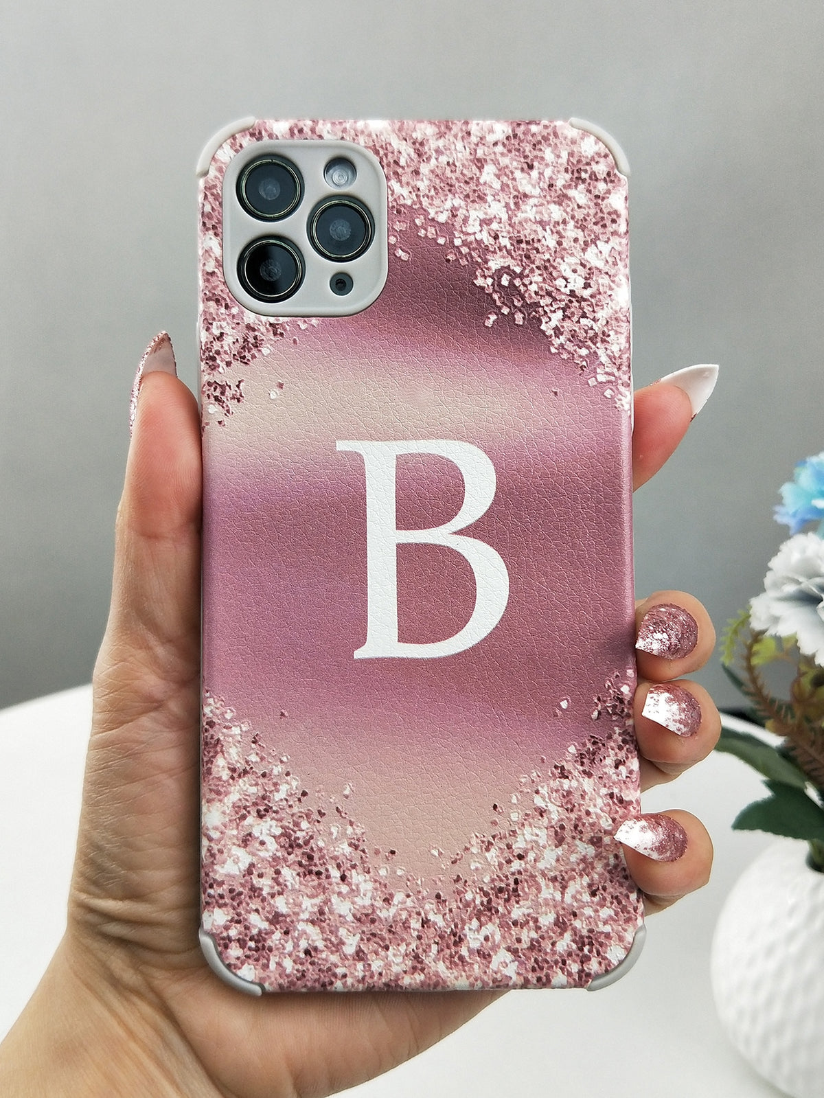 Letter Graphic Phone Case