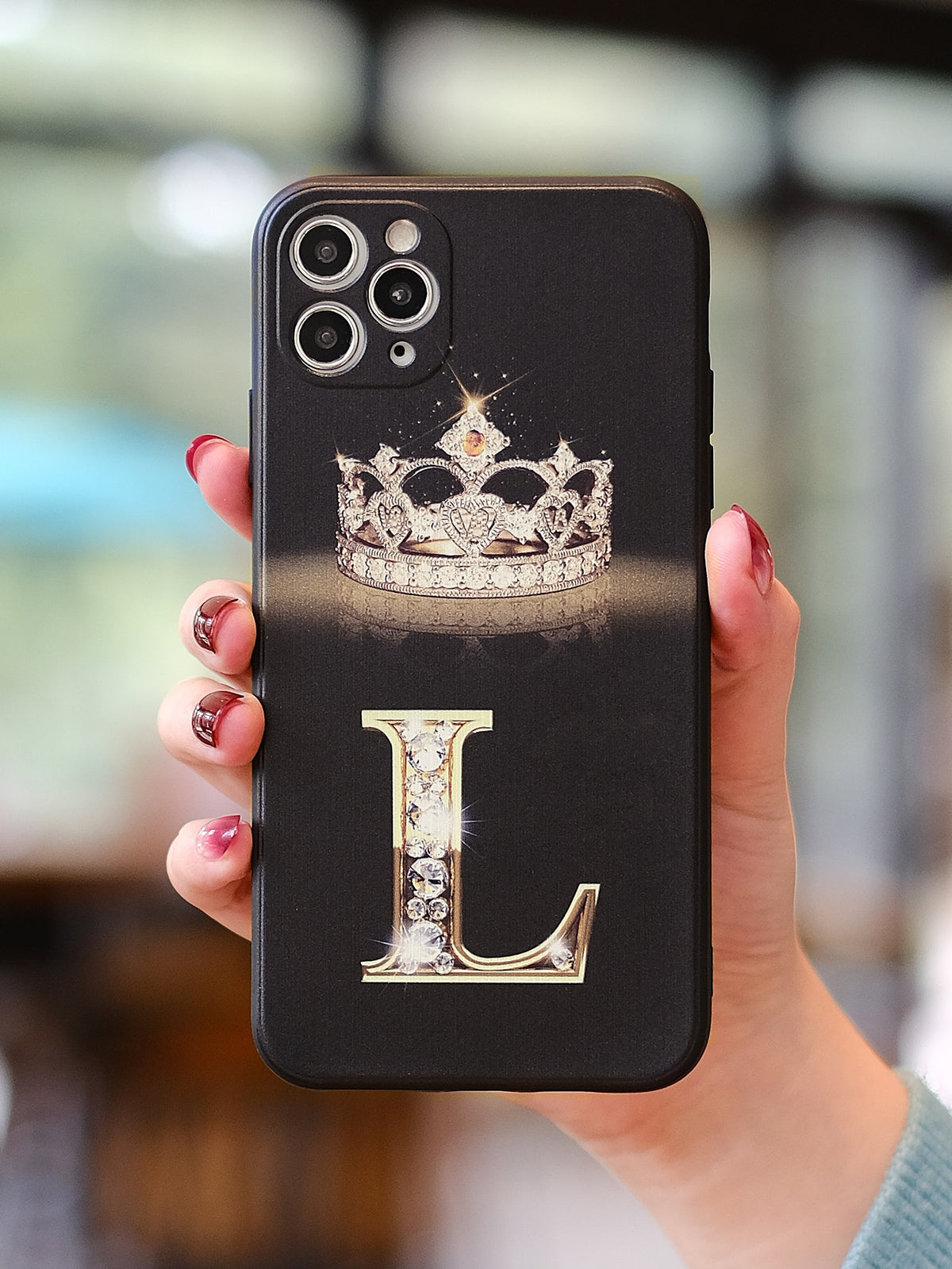 Letter Graphic Phone Case