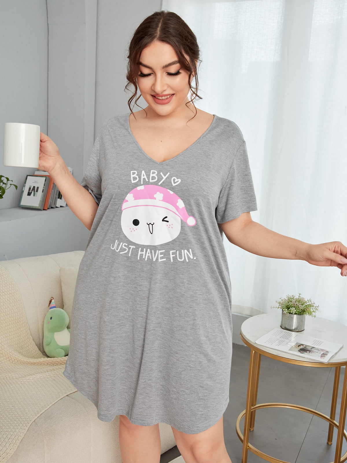 Plus Slogan & Cartoon Graphic Drop Shoulder Nightdress