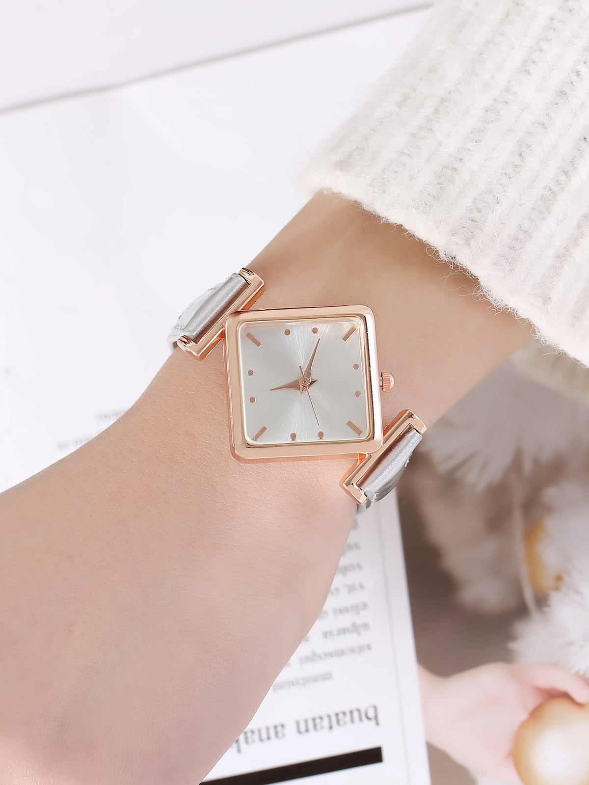 Simple Rhombus Pointer Quartz Watch