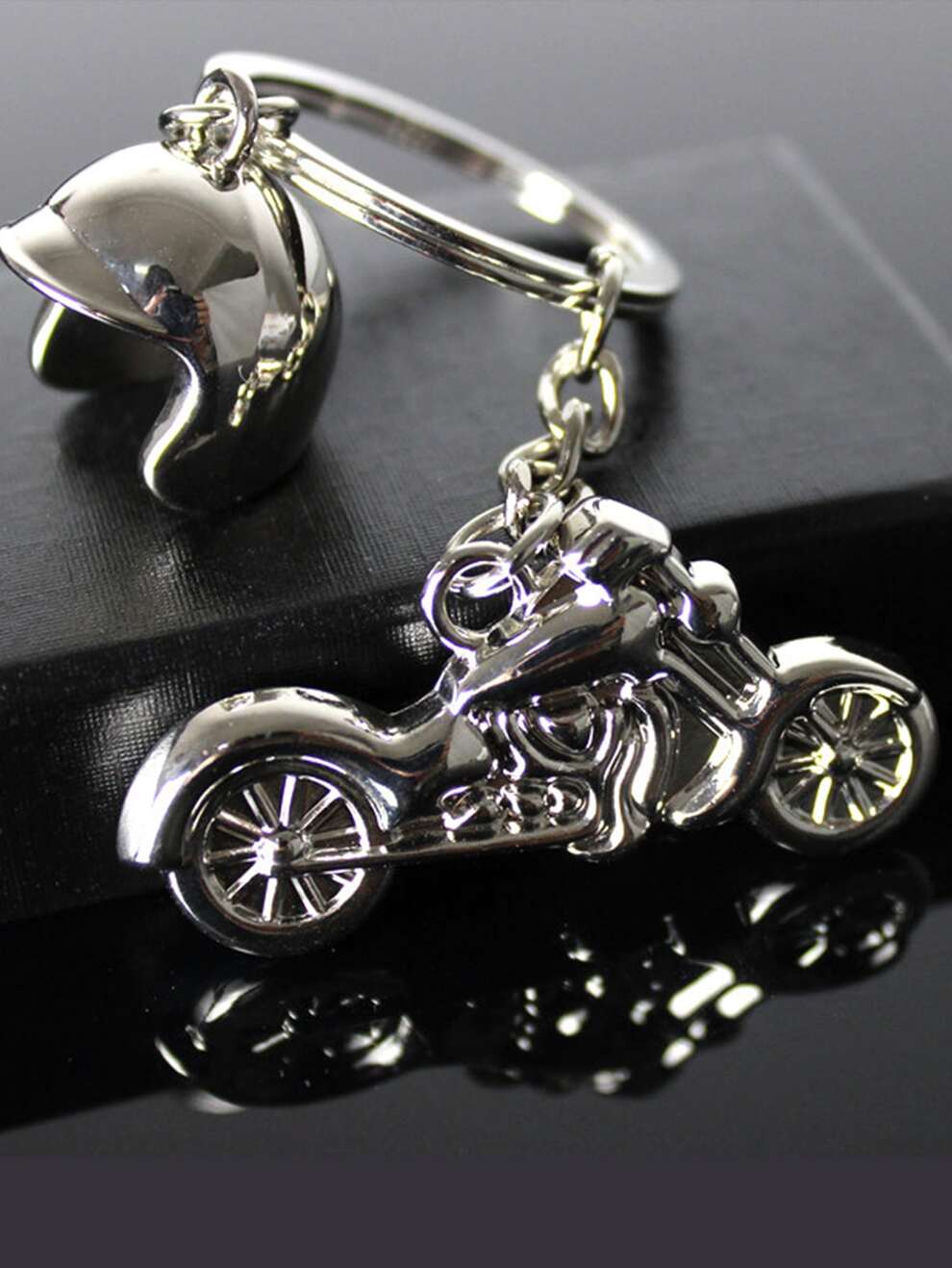 Street 1pc Men Helmet & Motorcycle Charm Keychain