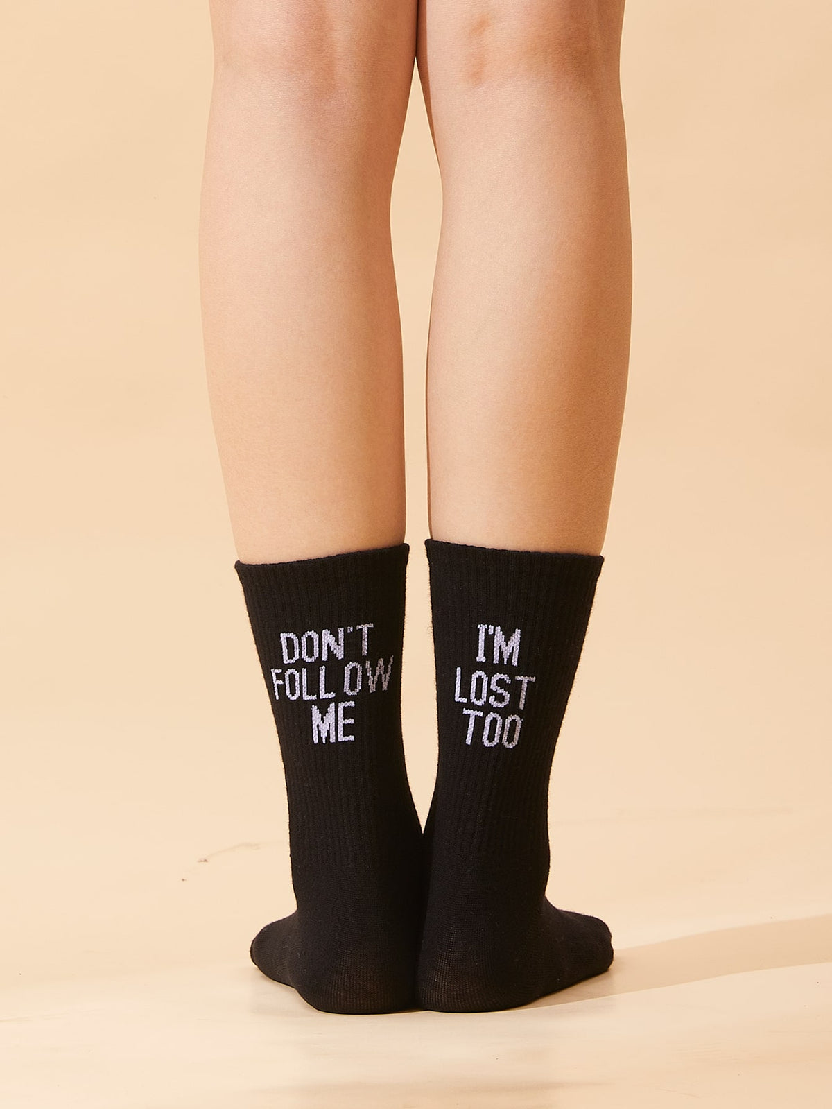 2 Pairs Women's Solid Color Slogan Mid-Calf Socks With Heel