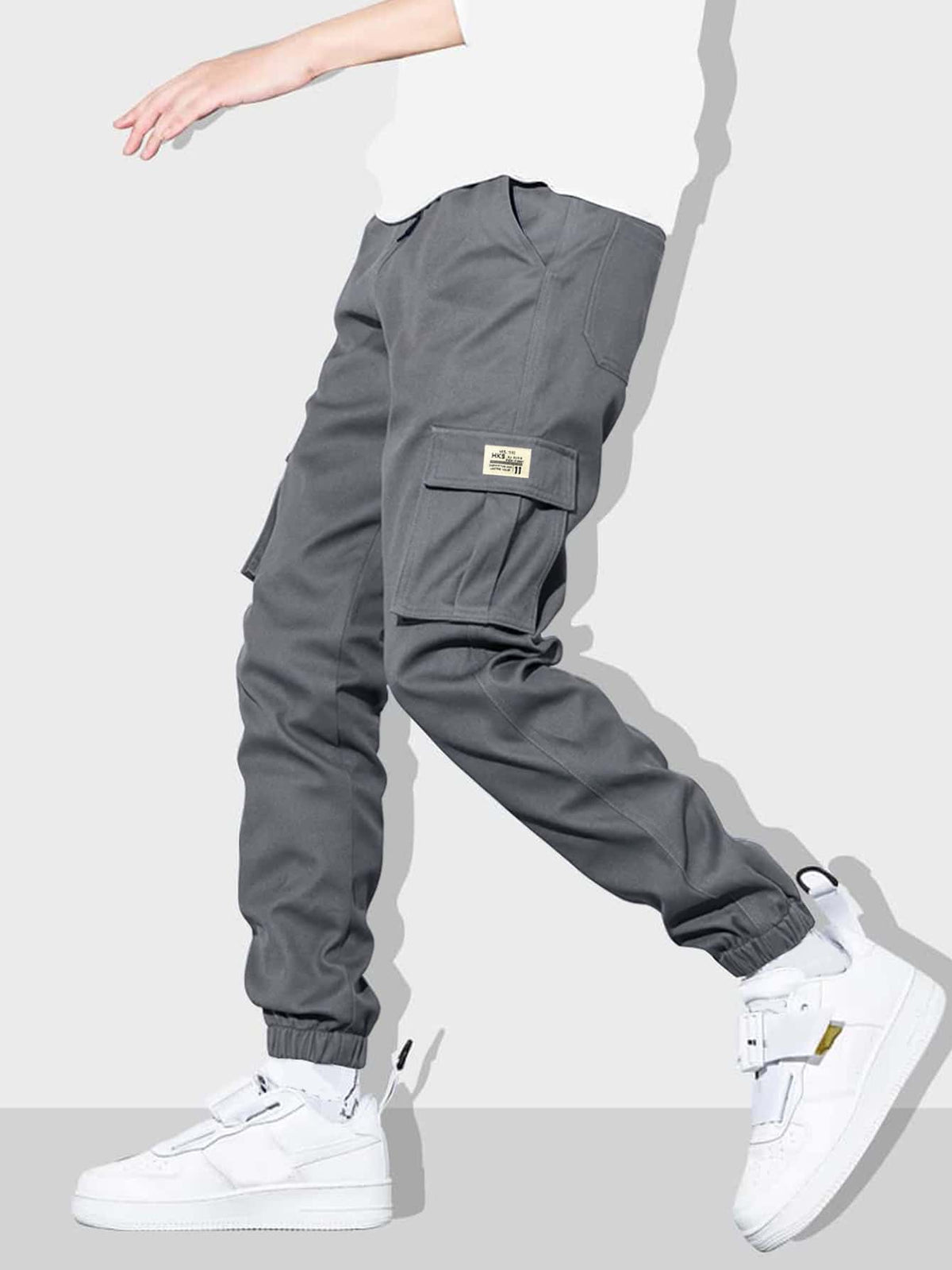 Manfinity Hypemode Men Letter Patched Flap Pocket Cargo Pants