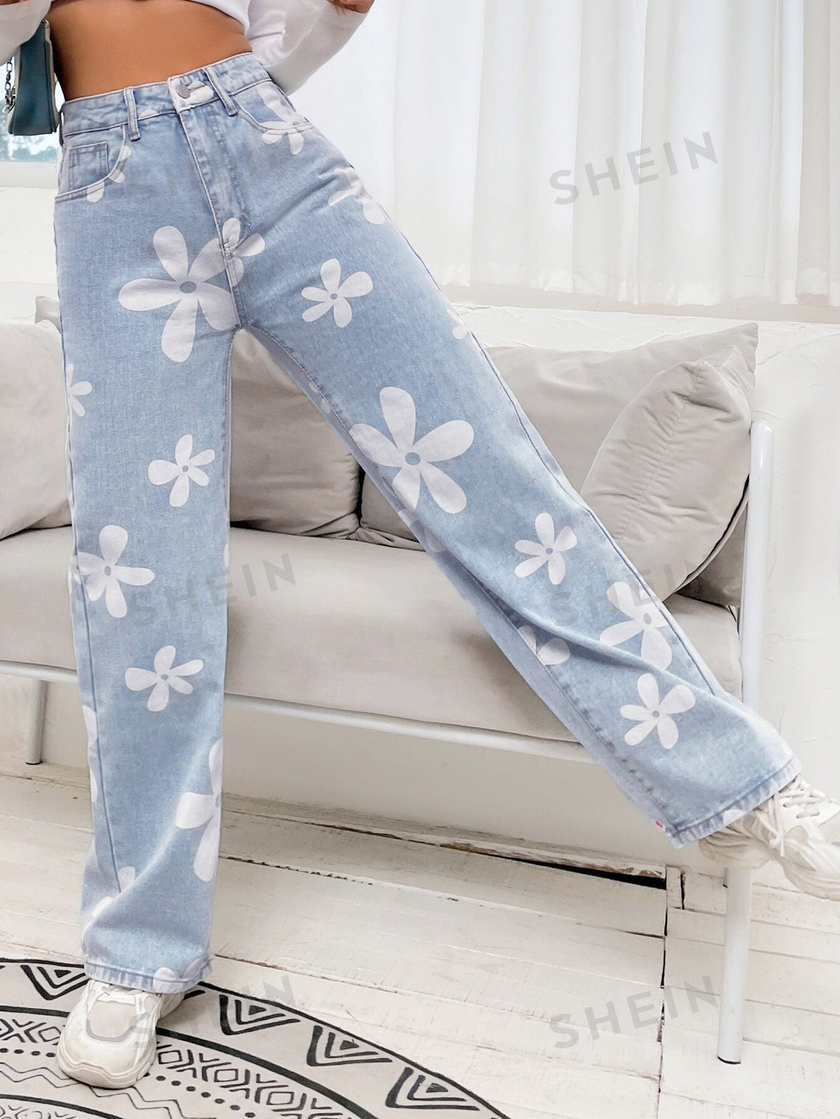 SHEIN EZwear Floral Print Straight Leg Jeans