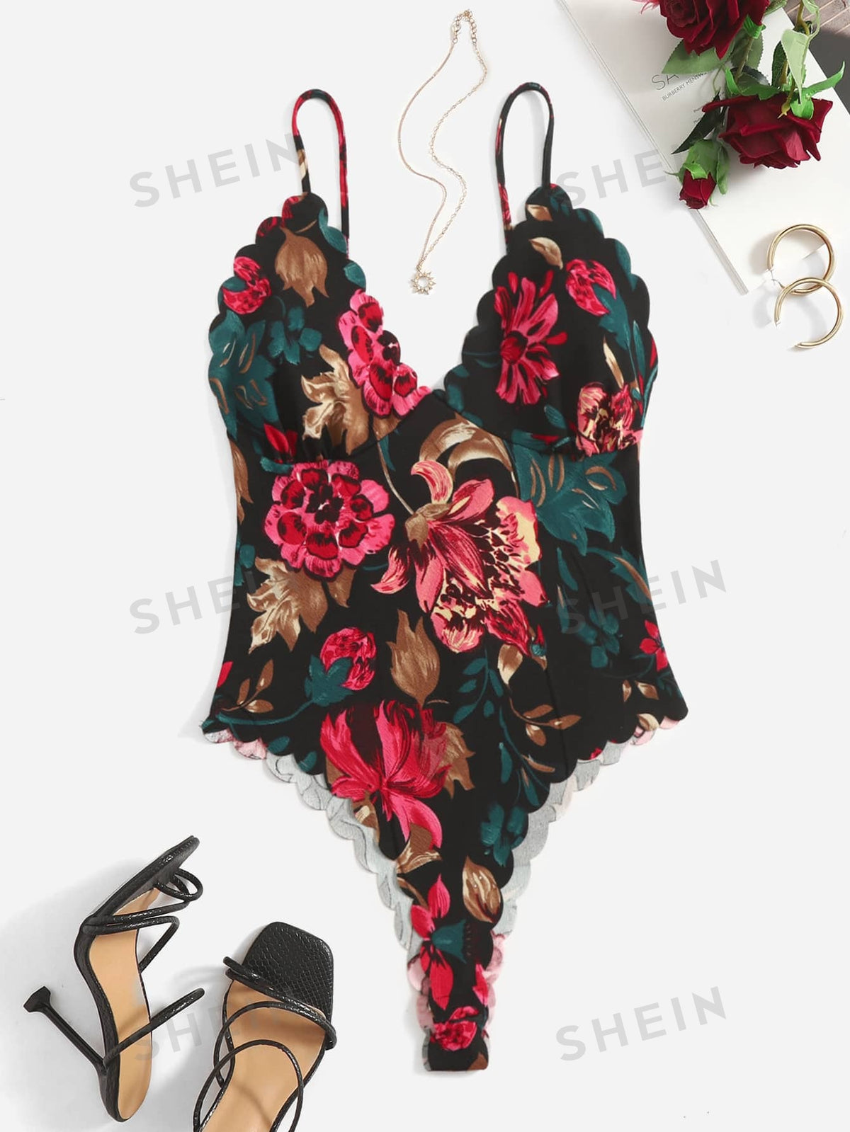 SHEIN Privé Women Floral Print Shell Hem Decoration Tight-Fitting Strap Bodysuit For Summer