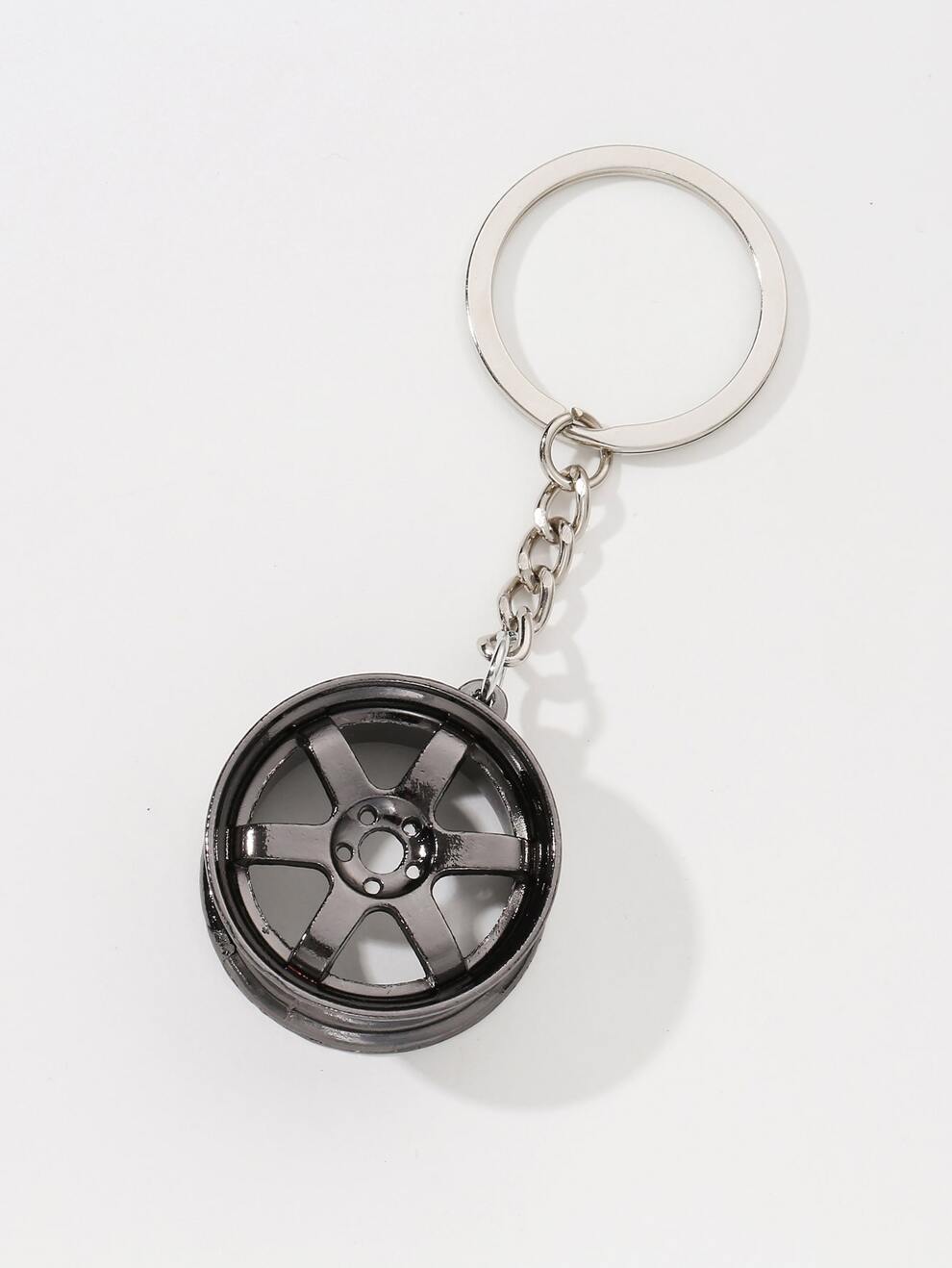 Street 1pc Creative Mini Tire Keychain With 3d Hollow Out Hub Grate Pendant For Car Racing Club Men, Birthday Gift