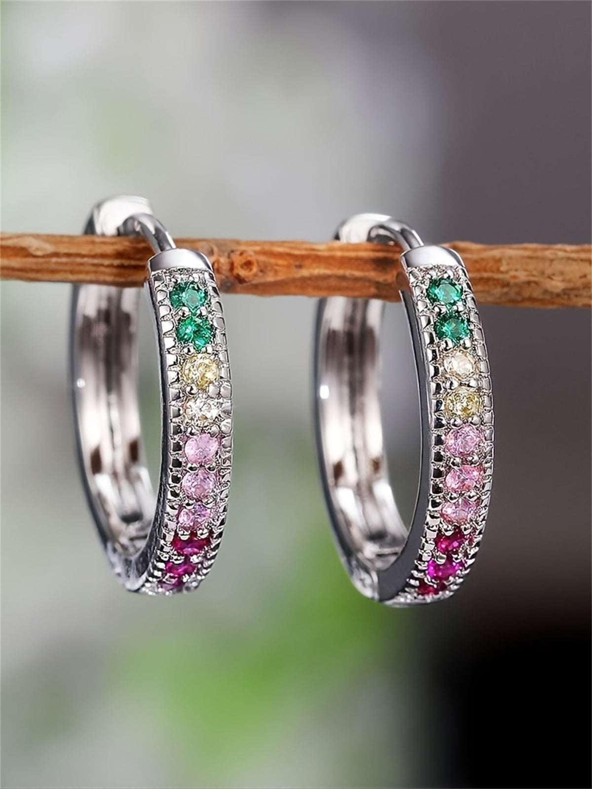 1pair Copper & Cubic Zirconia Inlaid Geometric Circle Design Large Hoop Earrings For A Date, Gift