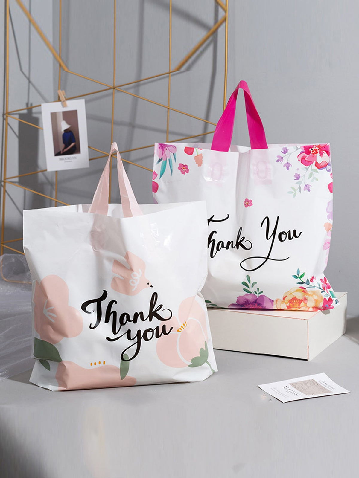 10pcs Floral & Slogan Graphic Random Gift Bag