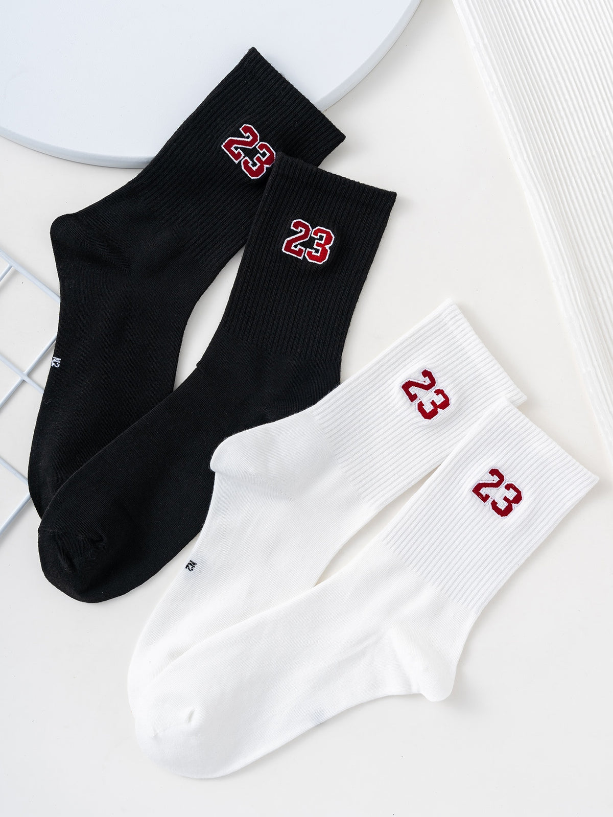 2 Pairs Men's Embroidered Number Trendy Mid-calf Socks Suitable For Daily Use