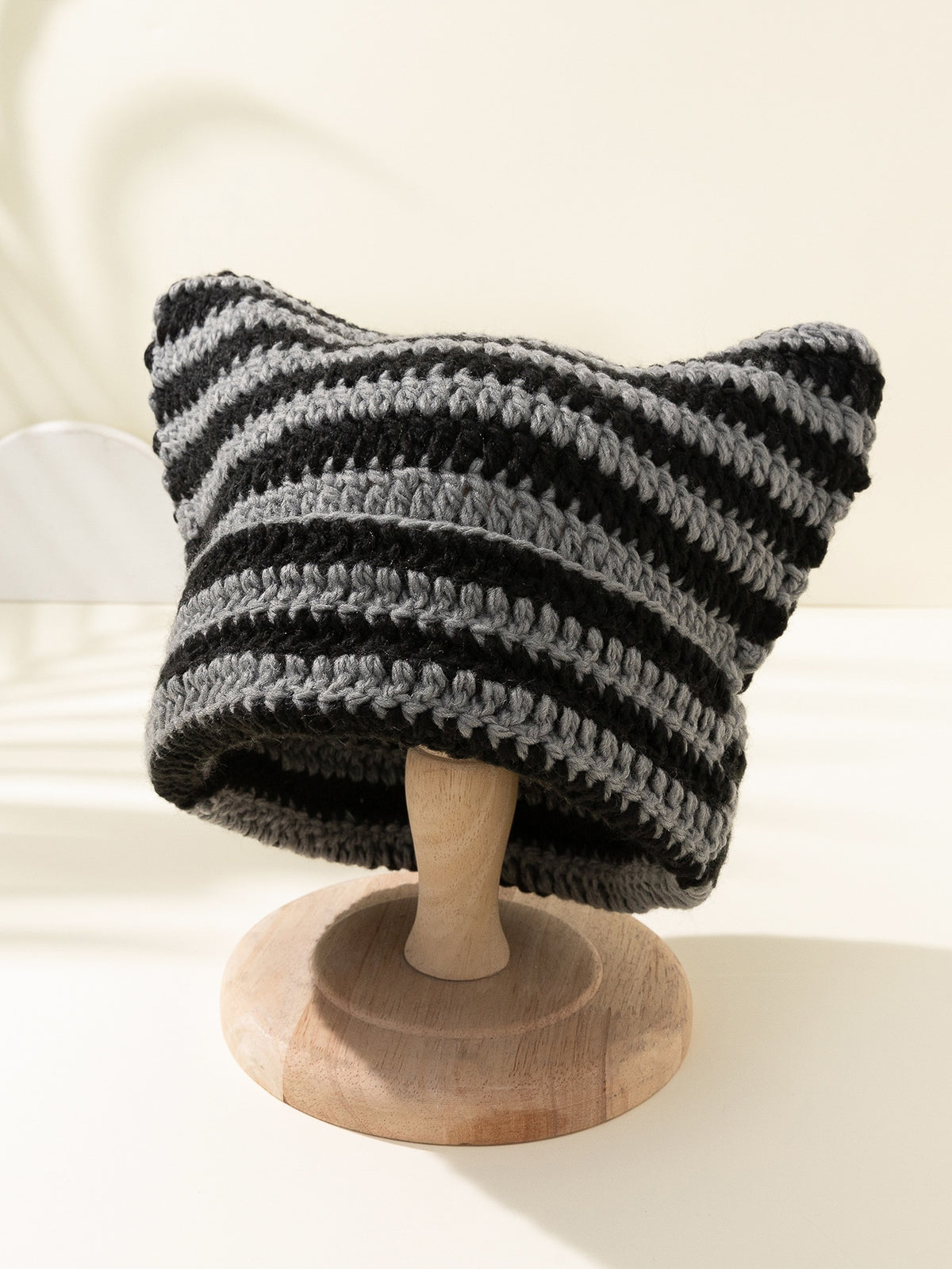 1pc Striped Cute Pattern Ear Decor Beanie Cat Ear Shape Hat, Keeps Warm Comfortable And Soft Y2K Style Black And Grey,School