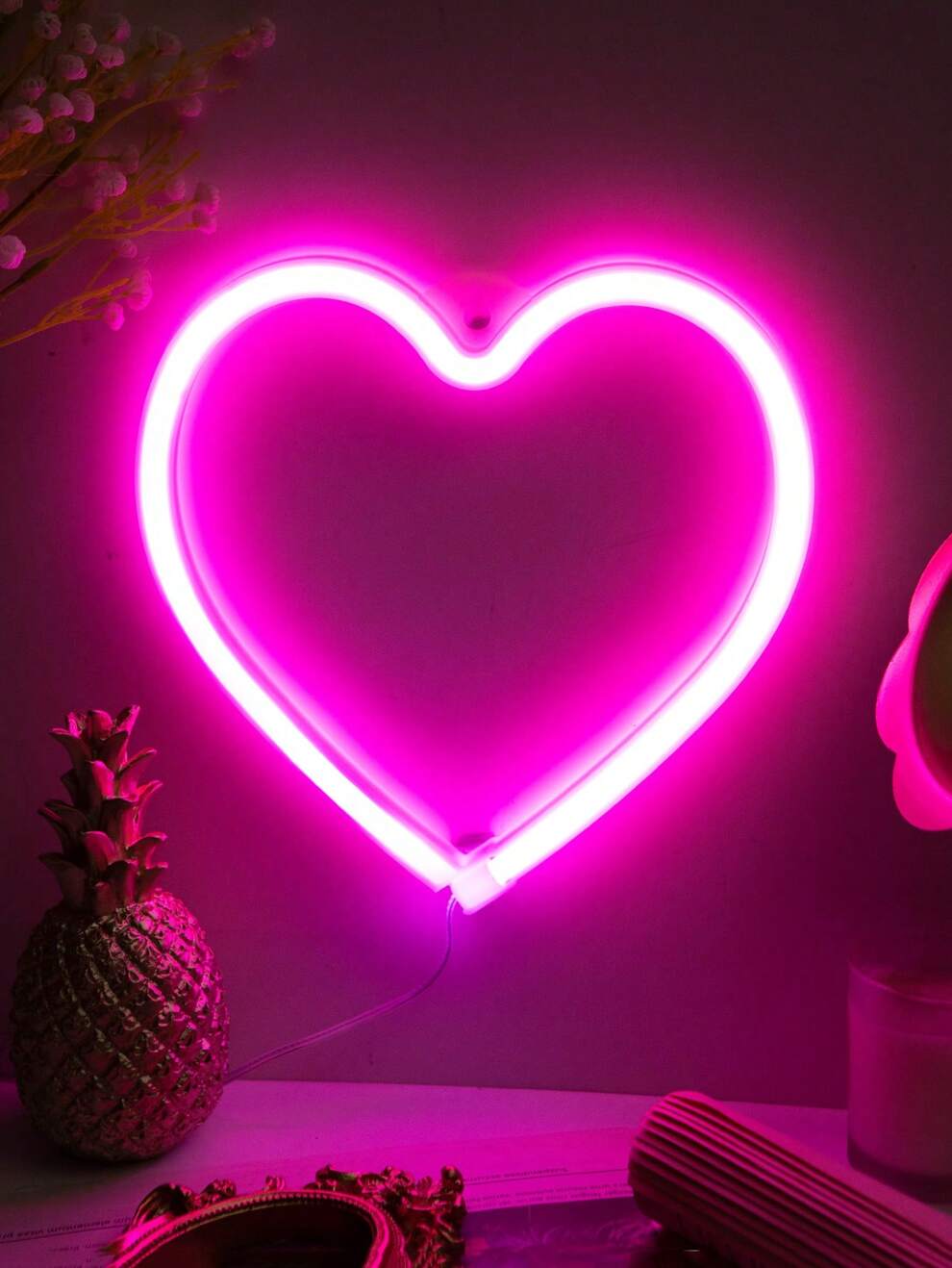 1pc Heart-Shaped LOVE Neon Light With Hook, USB Power And Battery Powered Love Shaped Design Neon Sign Light, Suitable For Table, Girl's Bedroom, Wall, Party,Wedding Decoration, Birthday,Valentine's D