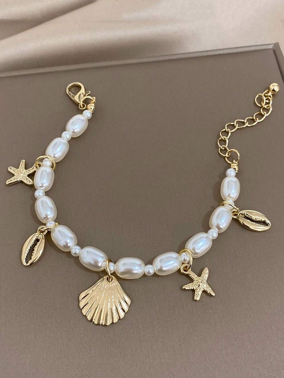 Shell & Starfish Charm Faux Pearl Decor Bracelet