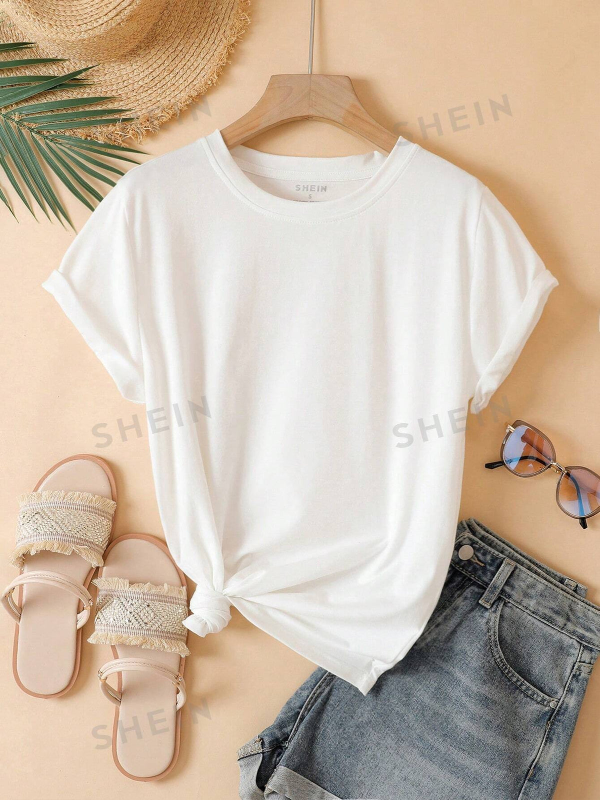 SHEIN LUNE Solid Round Neck Tee