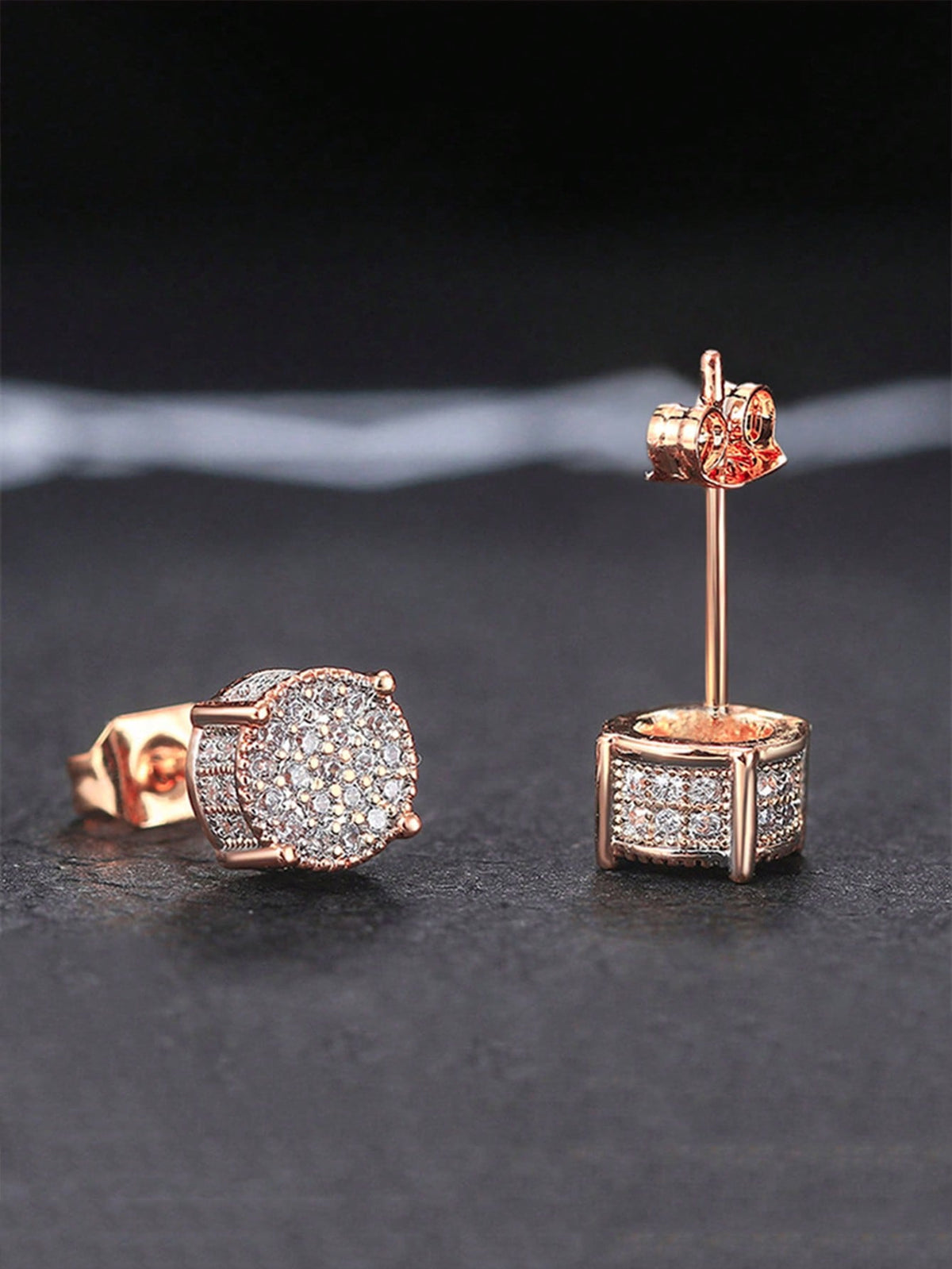 2pcs Rhinestone Decor Stud Earrings