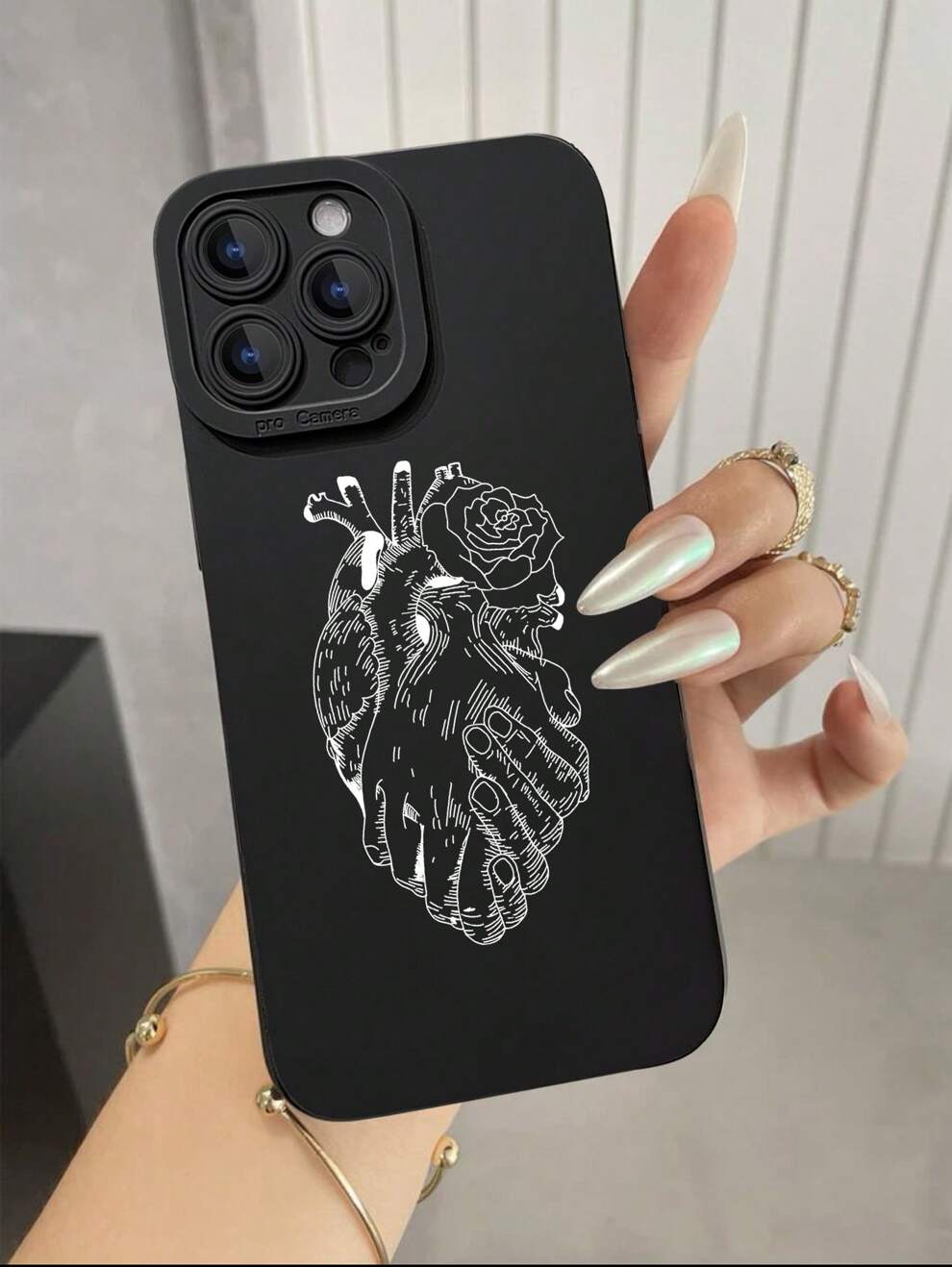 Heart Pattern Anti-fall Phone Case