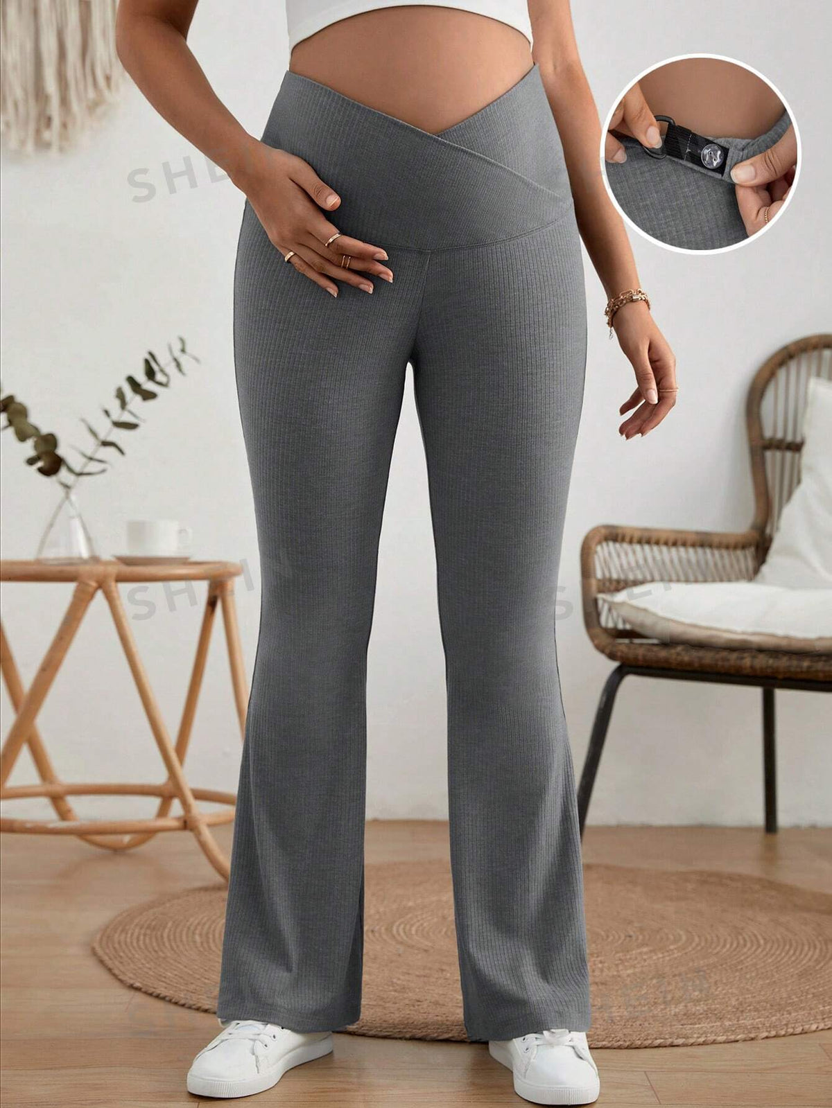 SHEIN Maternity Solid Adjustable Waist Flare Leg Pants