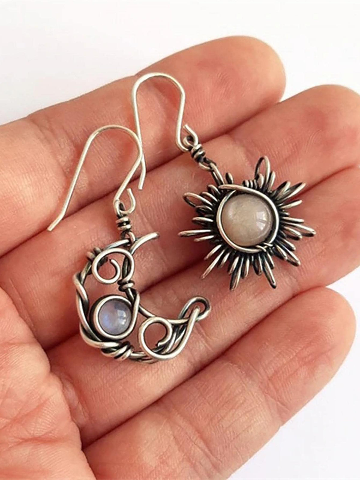 1pair European And American Vintage Bohemian Style Alloy Sun Moon Stars Asymmetrical Earrings With Opal, Gifts For Women And Vacation Wear