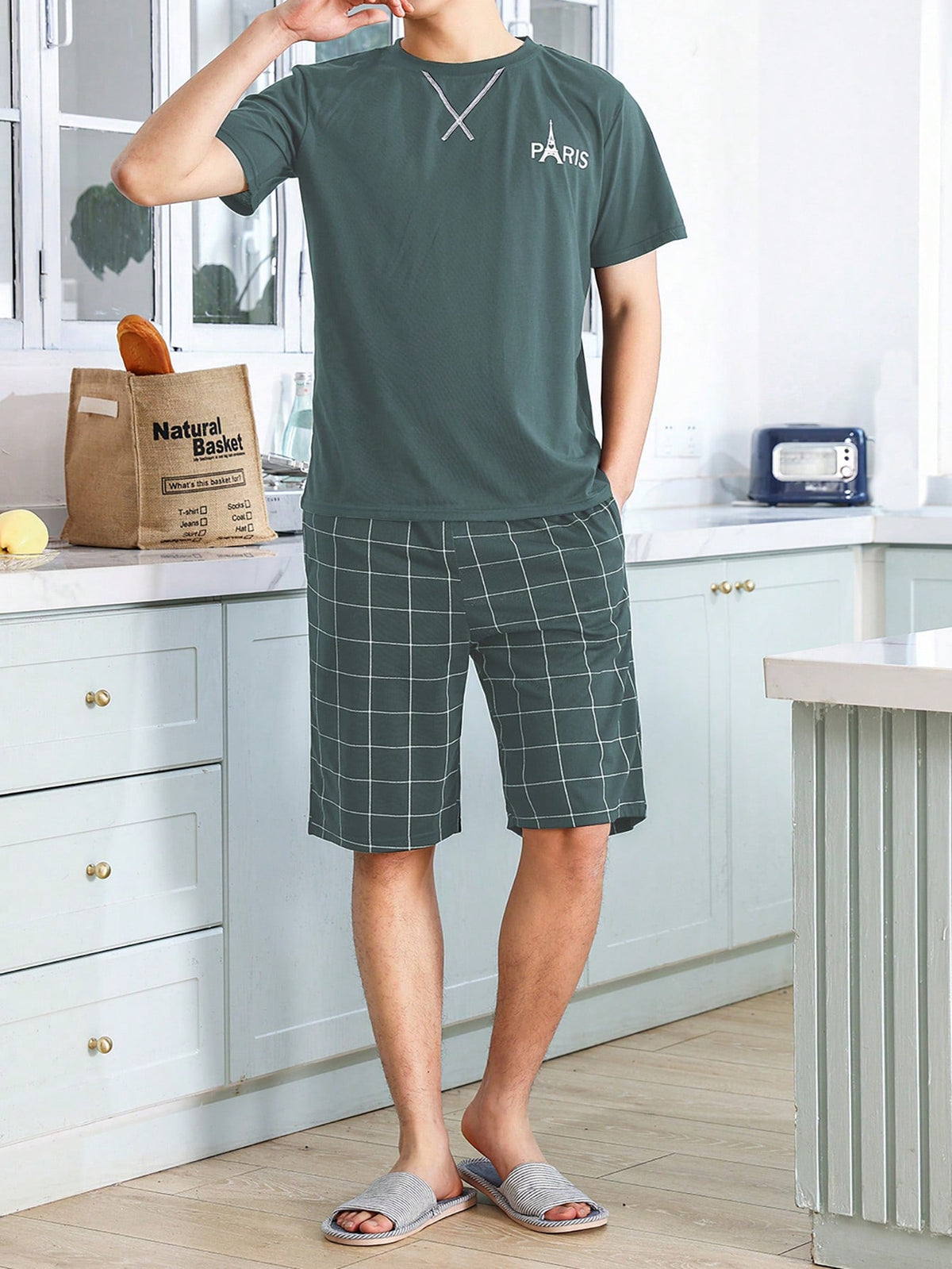 Men Letter Graphic Sleep Tee & Plaid Print Shorts