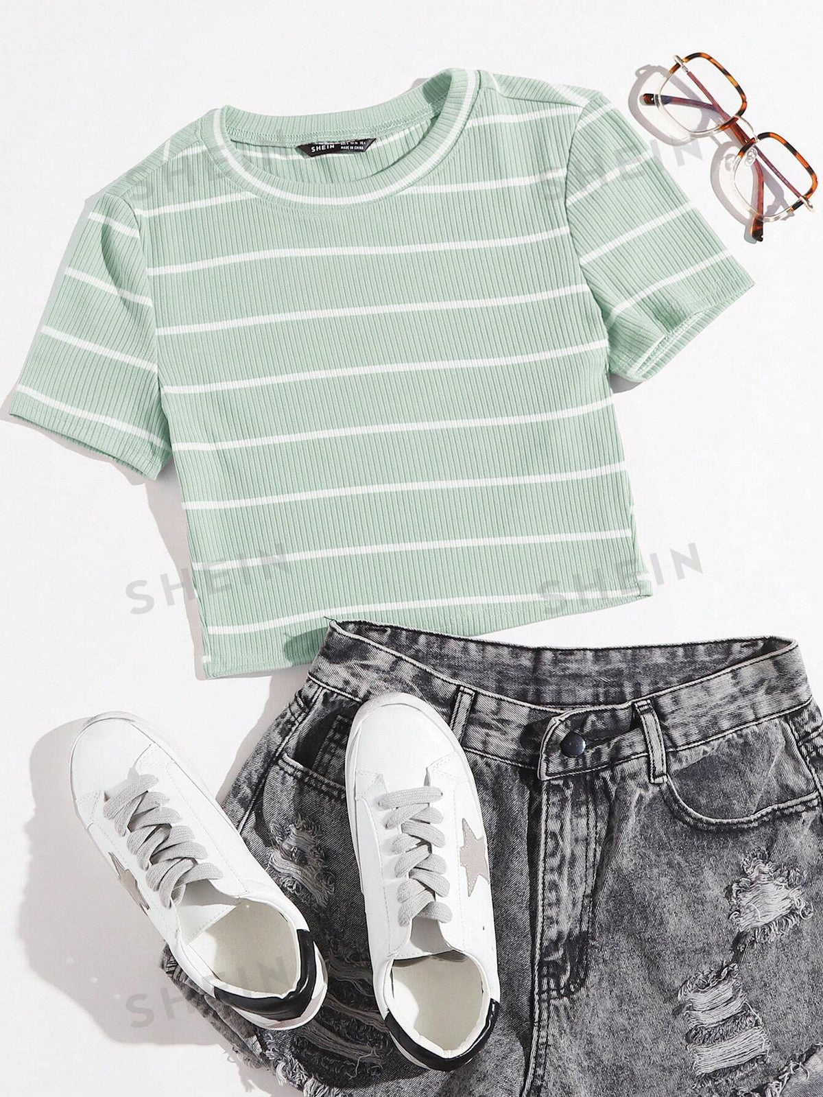 SHEIN EZwear Striped Print Crop Tee