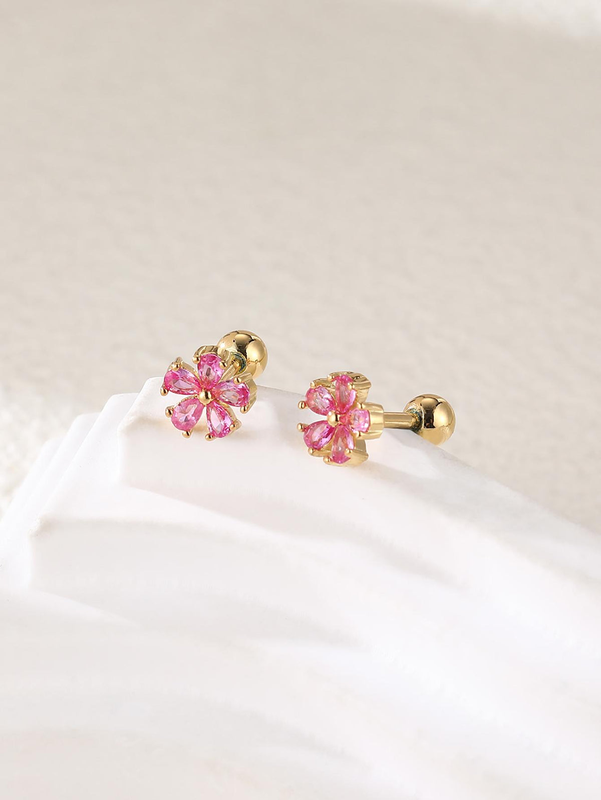 2pcs Fashionable And Cute Flower-Shaped Cubic Zirconia Ear Cuff Earrings For Women