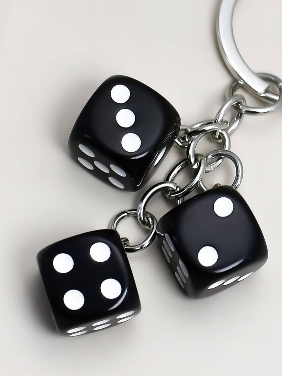 Men Dice Charm Keychains For Daily Use Key Decoration Gift For Friend Casual