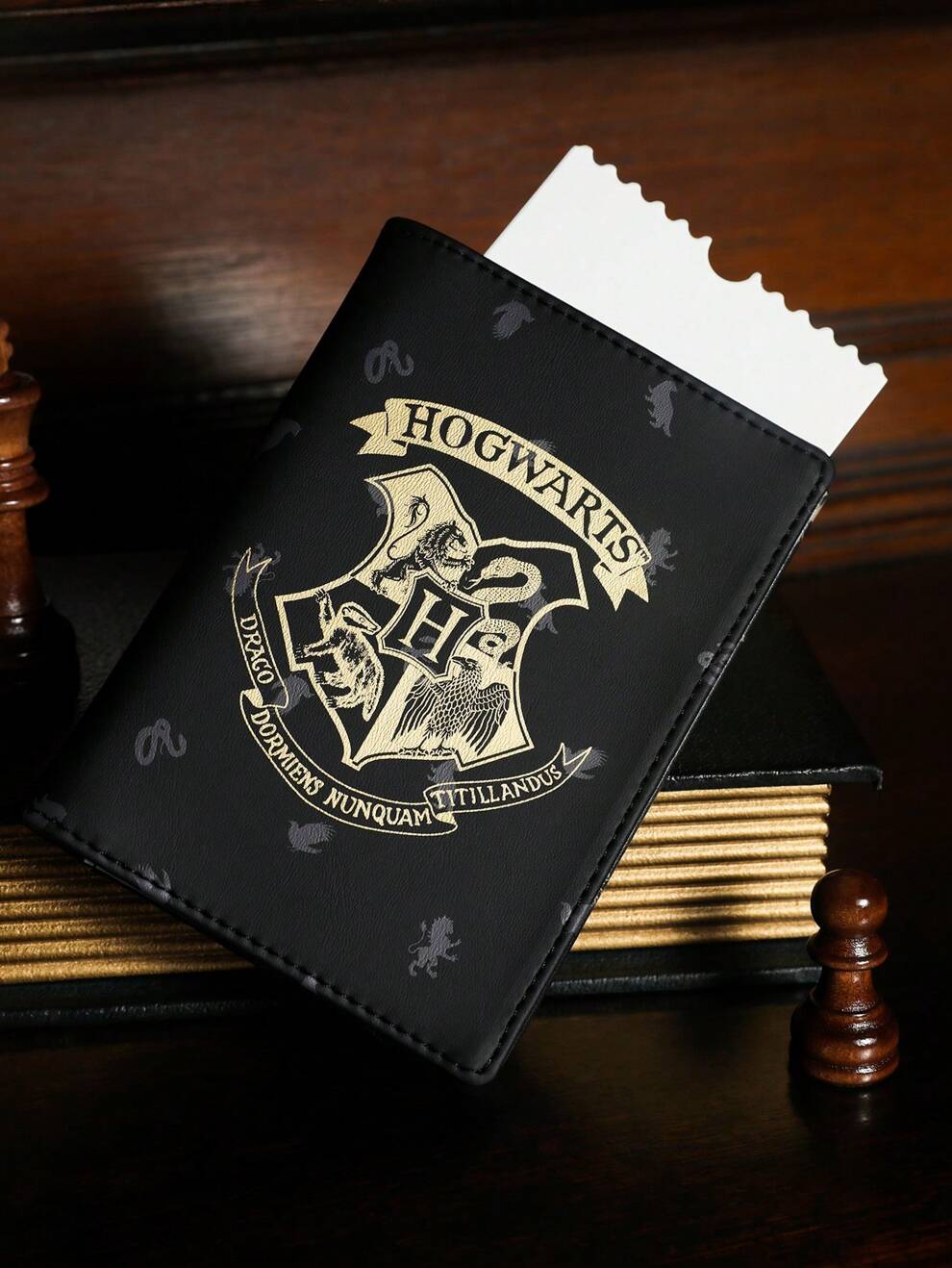 HARRY POTTER X SHEIN Letter Graphic Black Pu Passport Holder