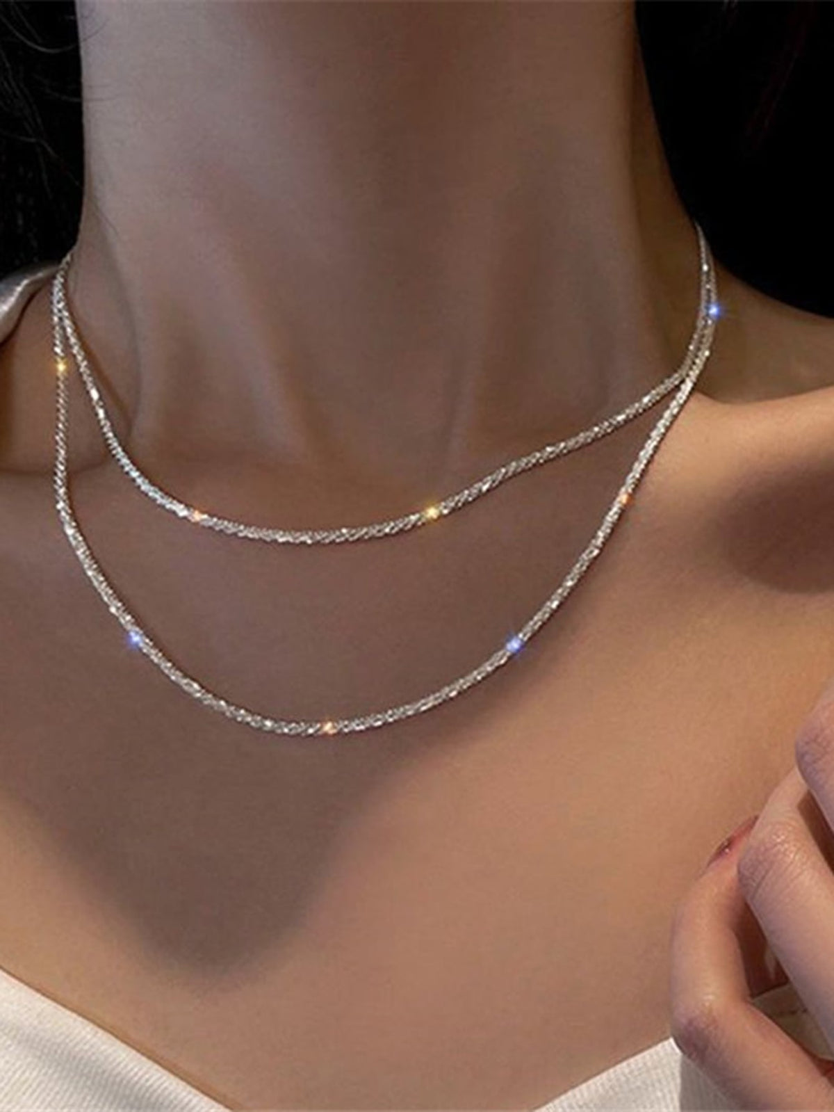 1pc Double Layered Fashionable Shimmering Wave Necklace- Ins Style Clavicular Chain For Women