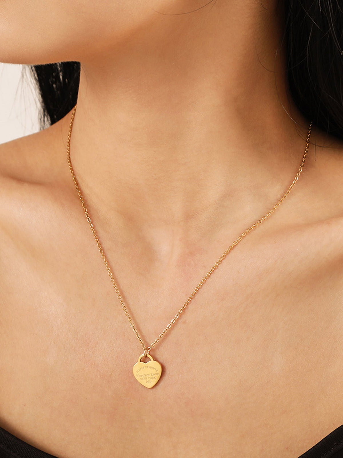 1pc Fashionable Charming Heart Pendant Stainless Steel Collarbone Chain Necklace For Women