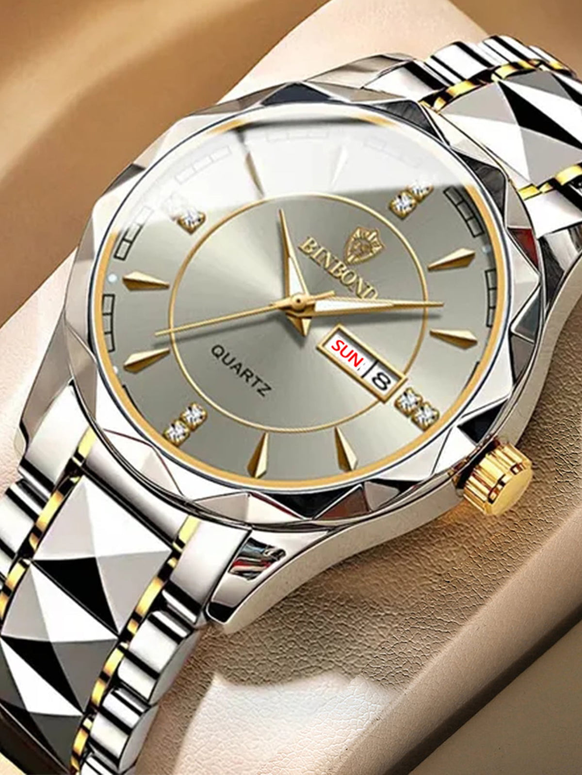 1pc Men's Luminous Automatic Calendar Diamond Stainless Steel Band Golden Quartz Watch