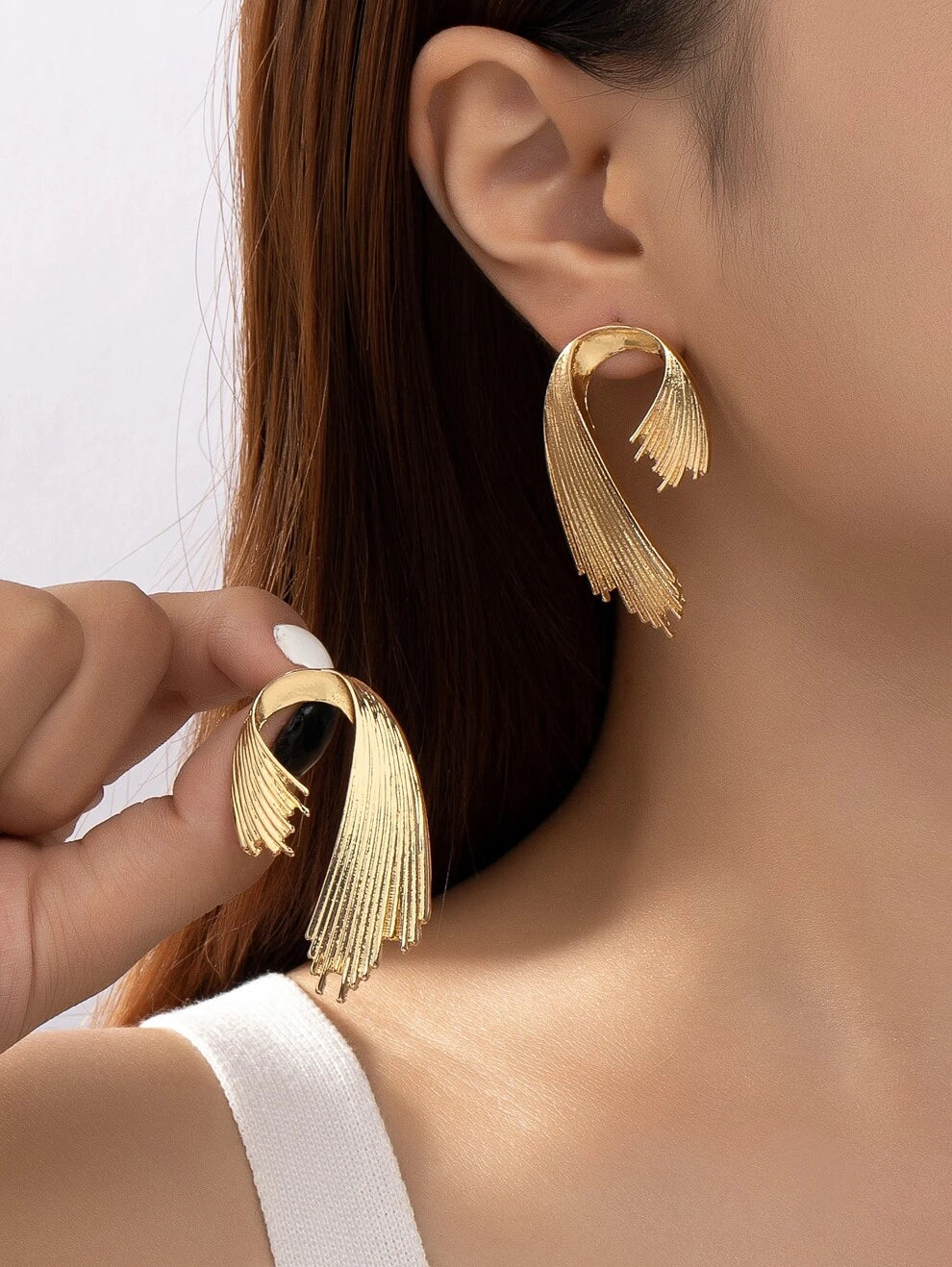 1pair Exaggerated European & American Fashion Gold Color Metal Earrings For Women