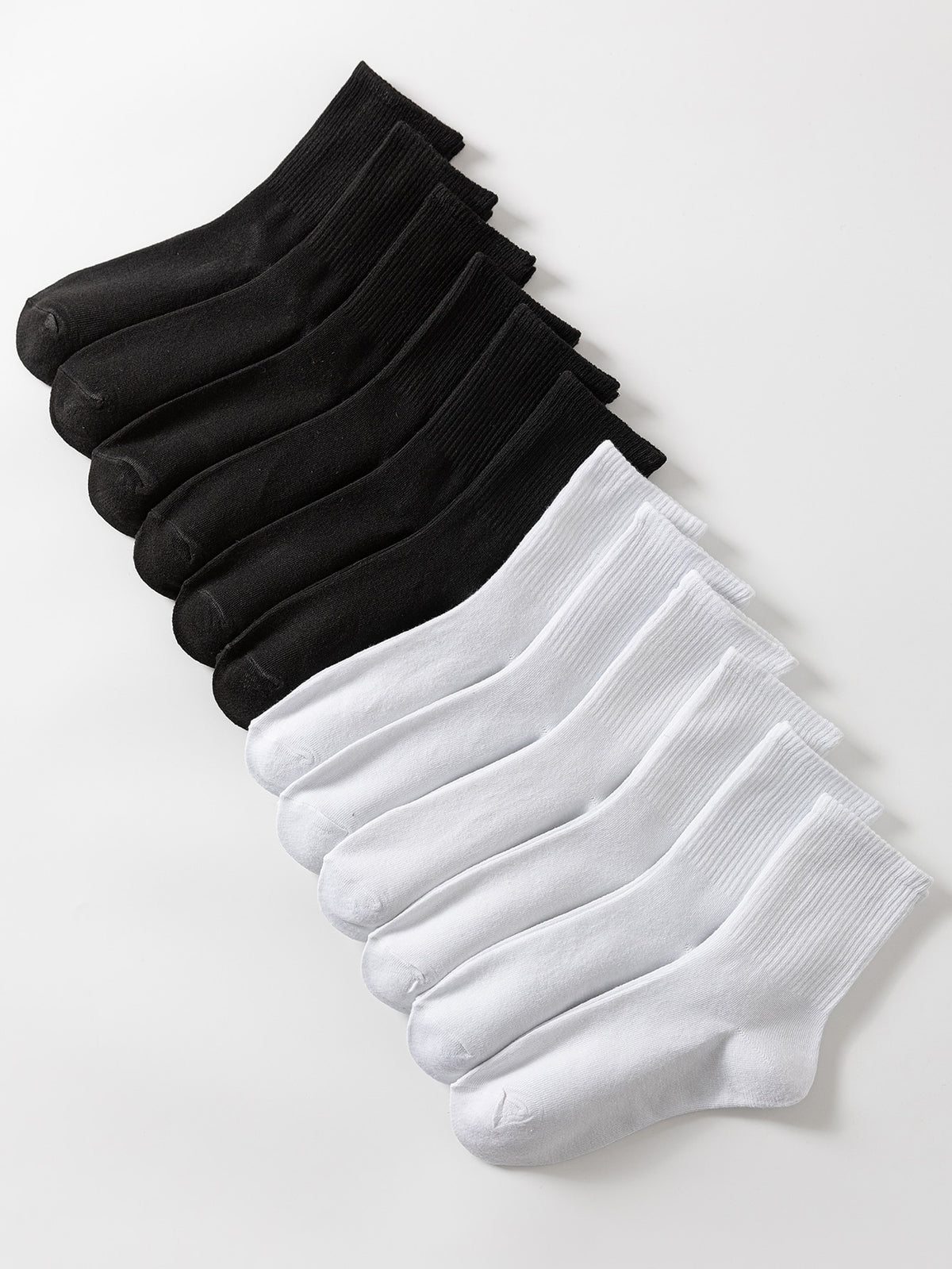 20 Pairs Of Black And White One-Piece Waist Cinched Crew Socks For Boys And Girls For Daily Campus Sports, Simple, Skin Friendly, Comfortable, Breathable, And Odor Resistant Men And Women For Couples,