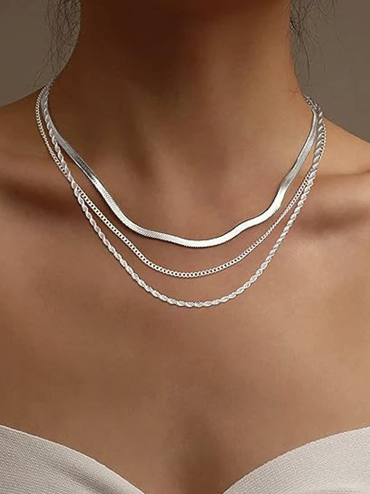 3pcs/set New Fashion Stainless Steel Women's Arrow Shaped Necklace, Delicate Platinum Necklace, Snake Chain Necklace, Minimalist Platinum-colored Layered Necklace, Ladies' Gold Jewelry Gifts