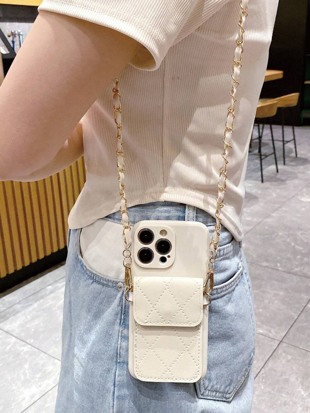 1pc High-end Shoulder Crossbody Handbag With Gold Chain Strap, Faux Leather Grain Texture, Beige Color + Beige And Antique White Phone Case Compatible With Apple/samsung/xiaomi/redmi/vivo