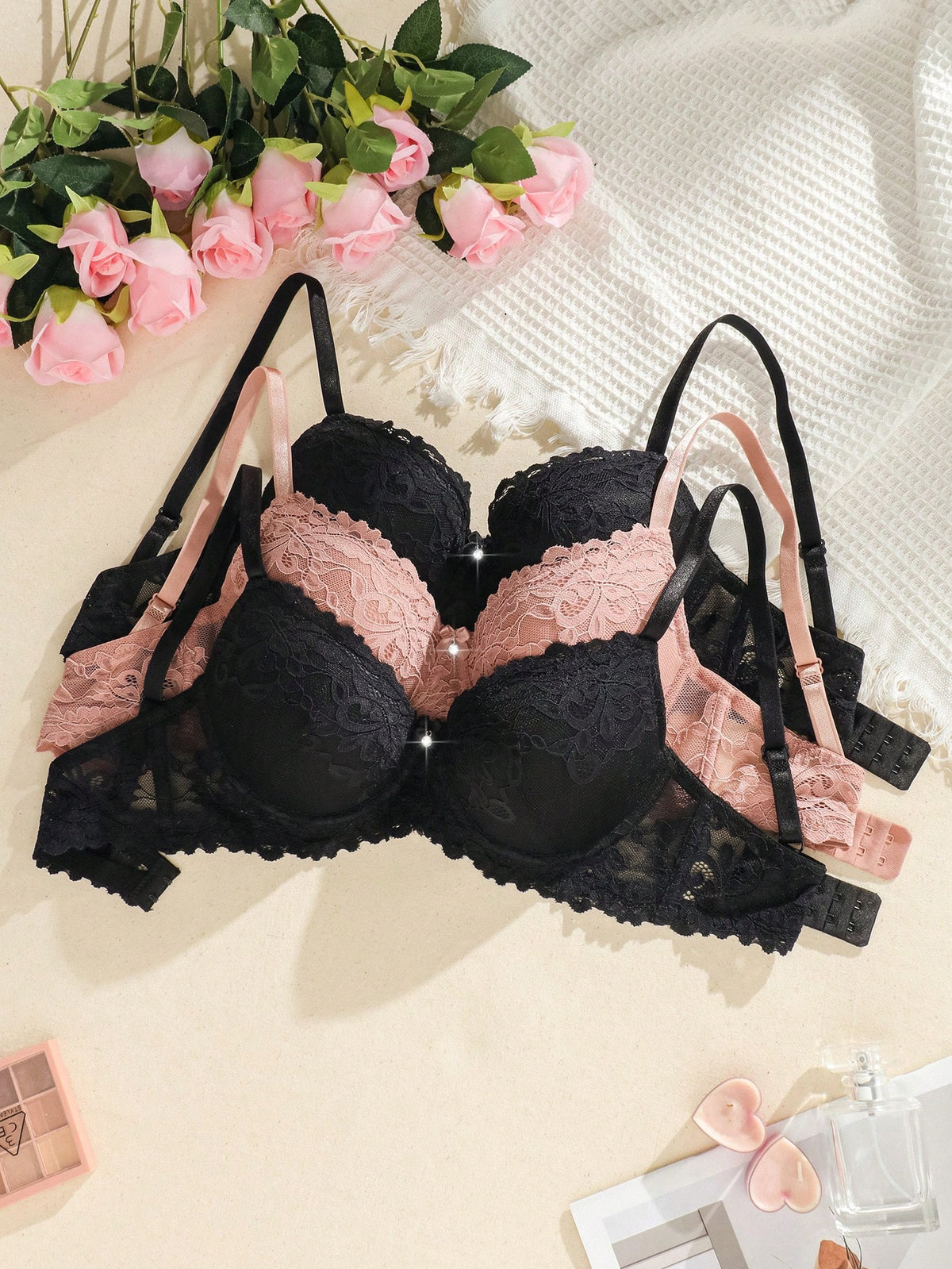 3pcs/Set Women's Lace Patchwork Solid Color Spaghetti Strap Underwire Bra