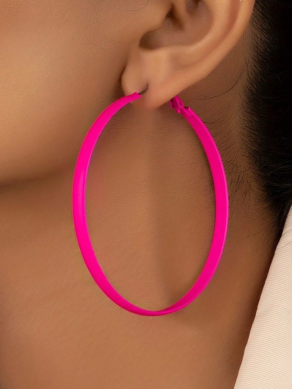 1pair European And American Style Minimalist Festival Celebration Extravagant Fashionable Large Pink Hoop Earrings Suitable For Women's Daily Wear