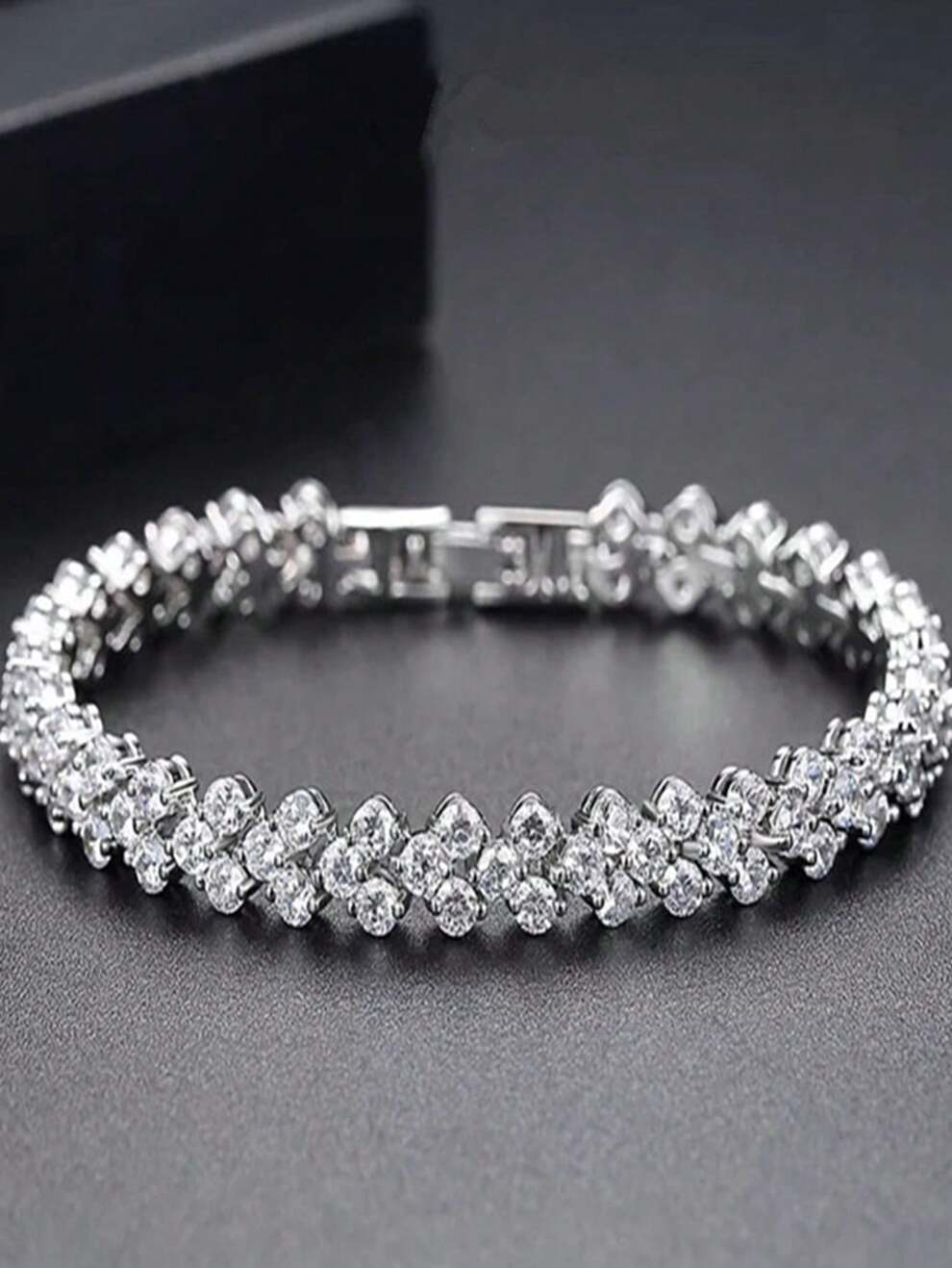 Cubic Zirconia Decor Bracelet