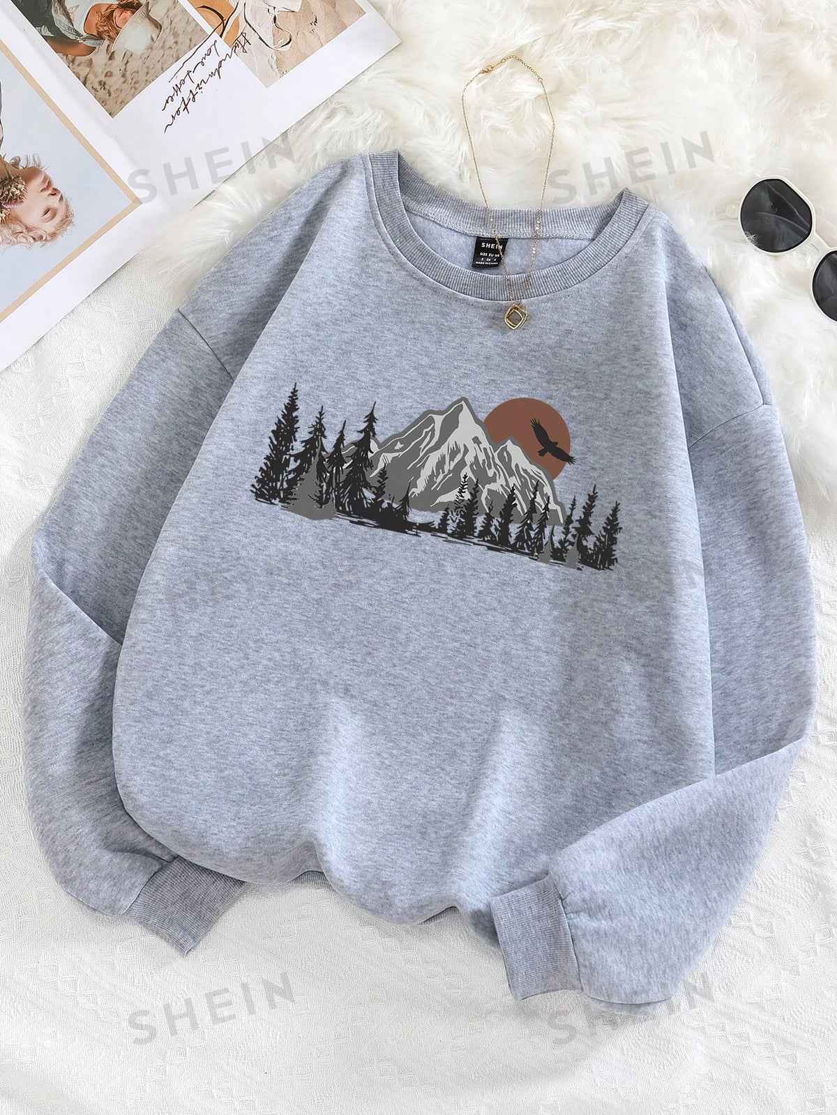 SHEIN EZwear Mountain Print Thermal Lined Sweatshirt