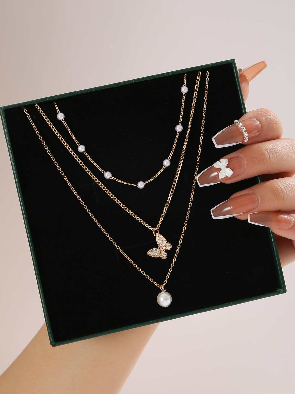 3pcs Faux Pearl Butterfly Necklace