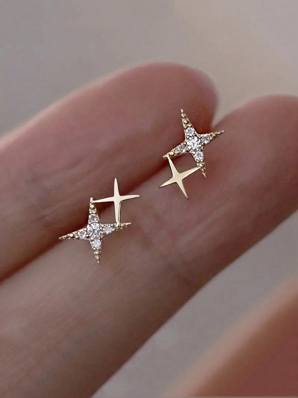 1pair Double Star Shaped Inlaid 18k Gold Plated Earrings, Perfect For Women's Engagement, Wedding & Party Jewelry Gift