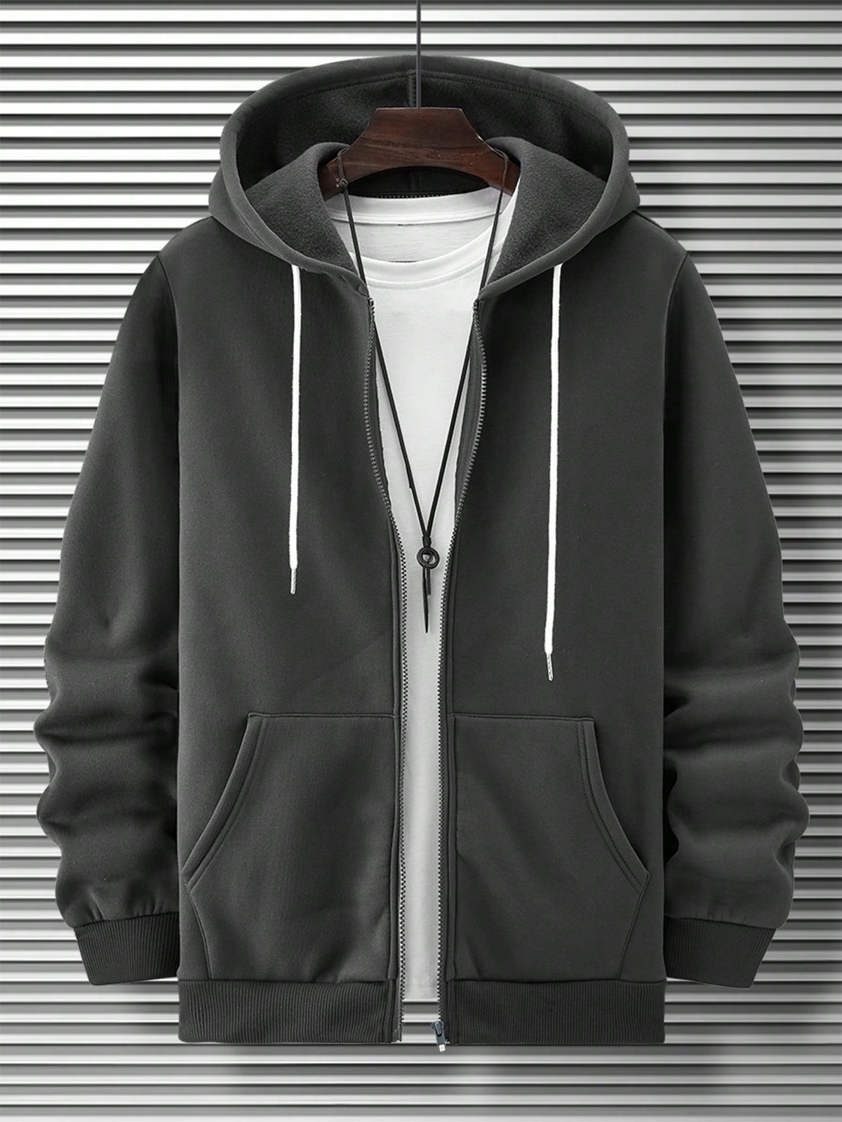 Manfinity Hypemode Men Zip Up Drawstring Thermal Lined Hoodie Without Tee