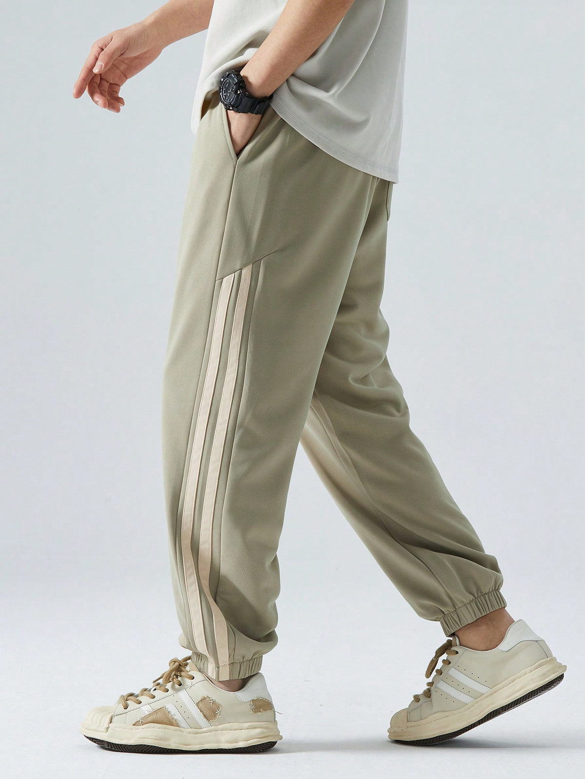 Men Side Stripe Drawstring Waist Sweatpants