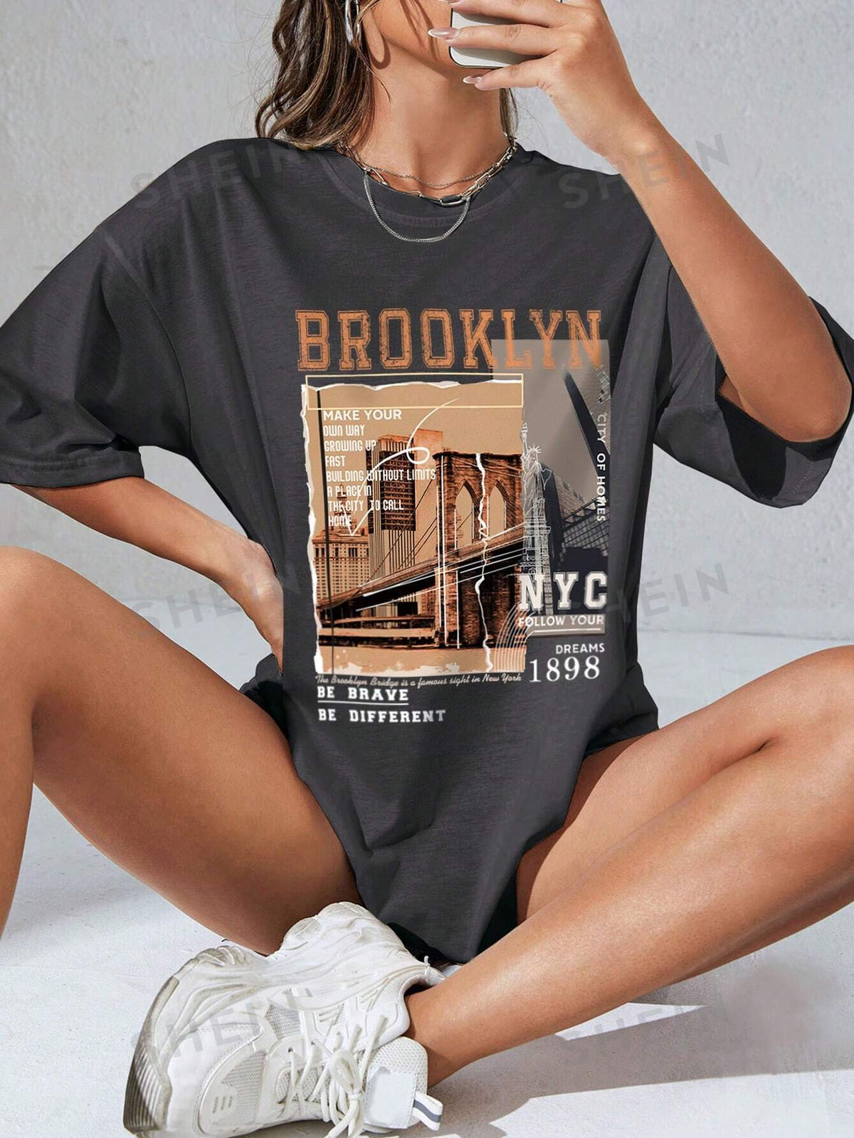 SHEIN EZwear Bridge And Slogan Graphic Drop Shoulder Tee MAKE YOUR OWN WAY GROWING UP FAST BUILDING WITHOUT LIMITS A PLACE IN THE CITY TO CALL HOME CITY OF HOMES NYC FOLLOW YOUR DREAMS 1898 The Brookl