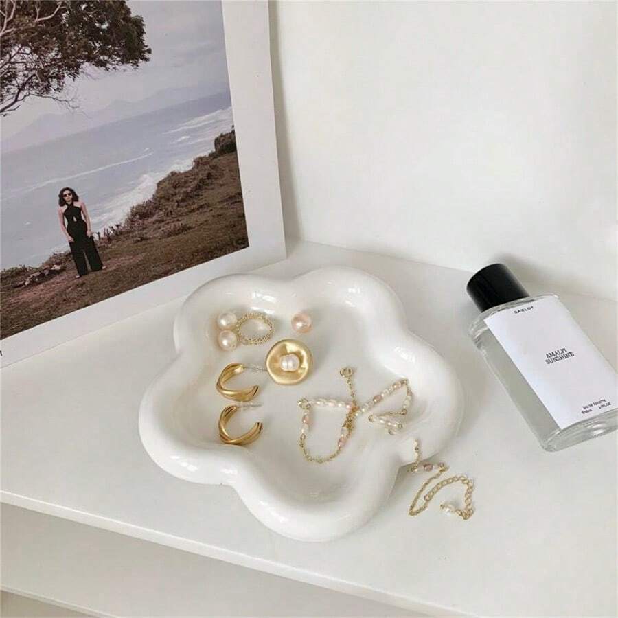 1pc Floral Shaped Jewelry Tray, Jewelry Plate, Storage Tray, Holder, Creative Home Jewelry Storage Decoration, 4.13 Inches