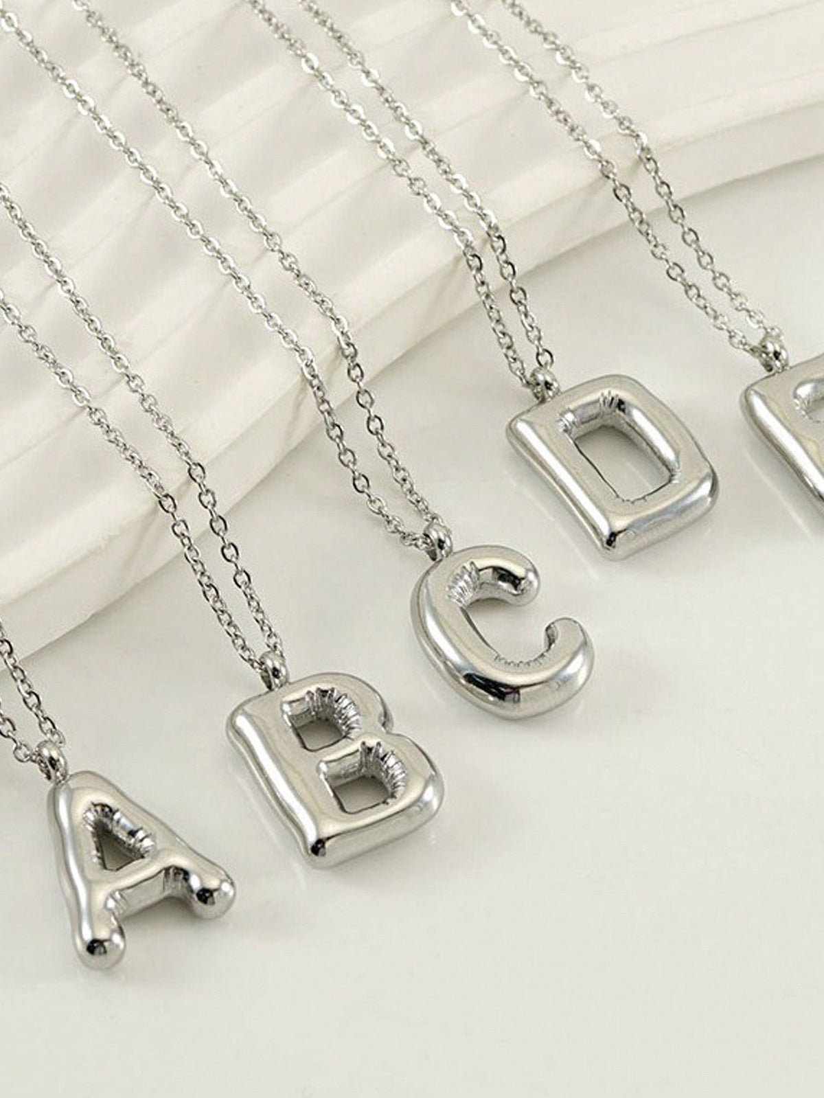 1 Piece Fashionable Bubble Letter Balloon Initial Letters Pendant Necklace for Women Girls  Personalized Gifts